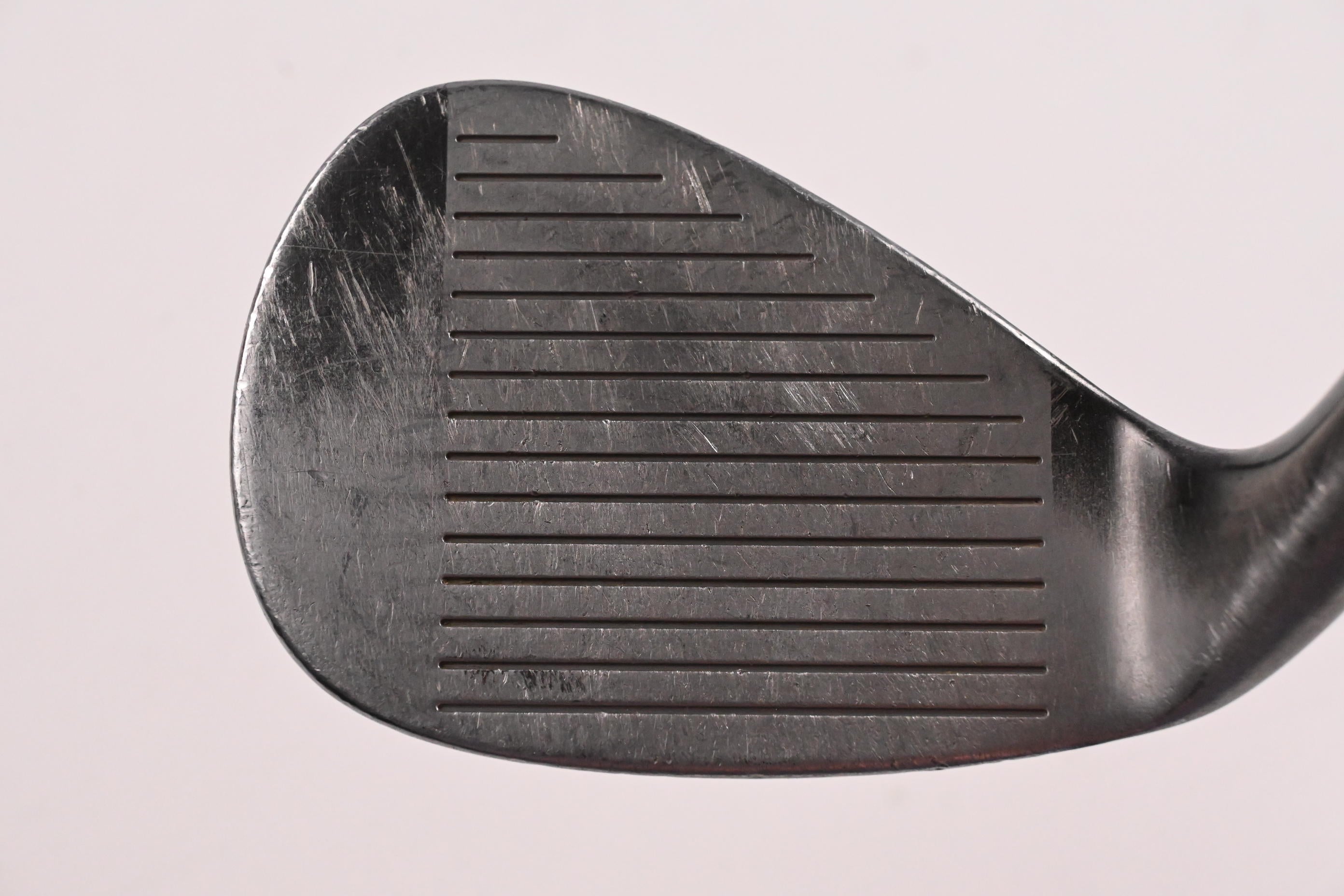 Wilson TW9 Sand Wedge / 54 Degree / Wedge Flex Dynamic Gold Shaft