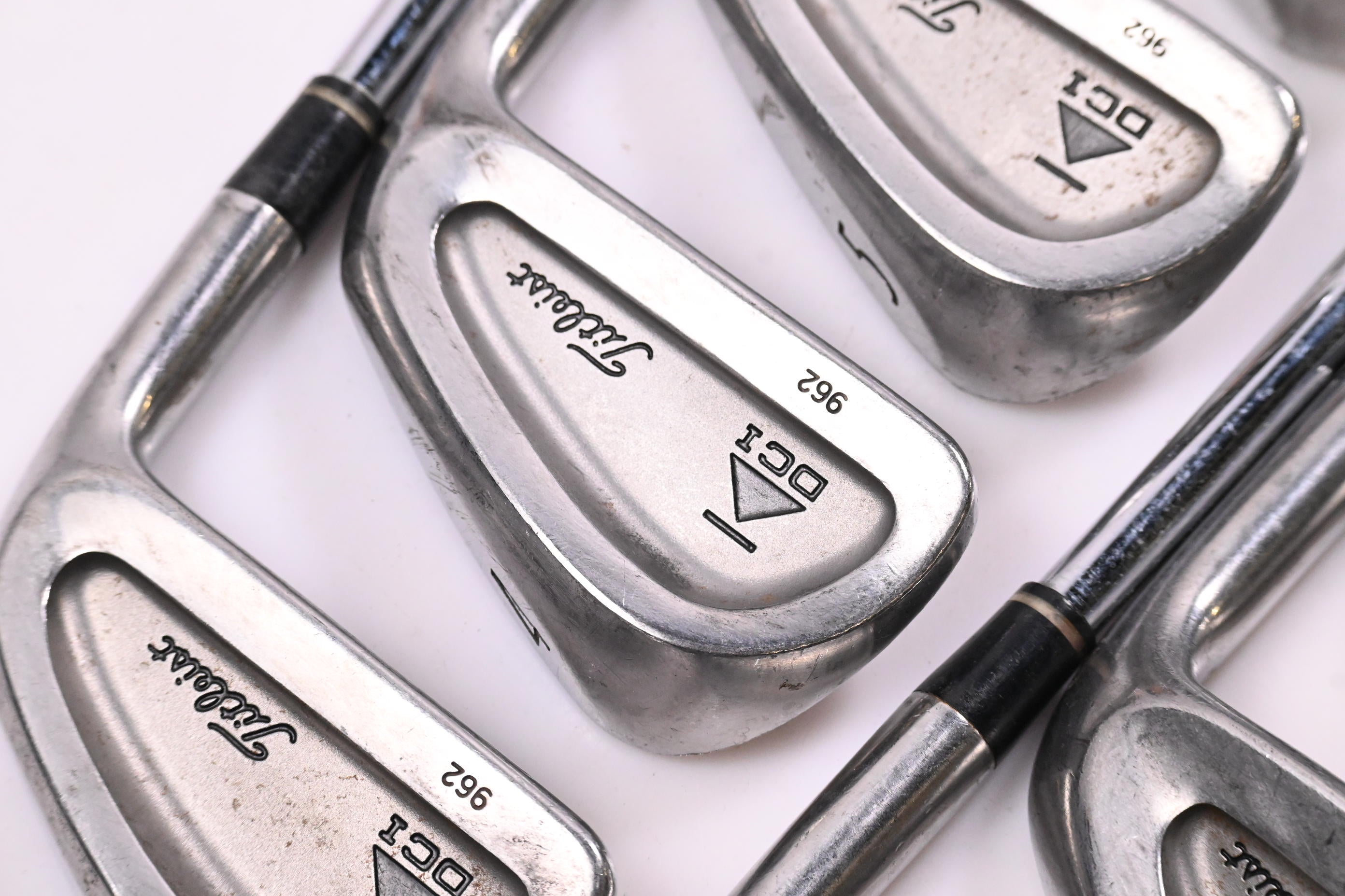 Titleist DCI 962 Irons / 3-PW+SW+LW / Regular Flex Dynamic Gold R300 Shafts