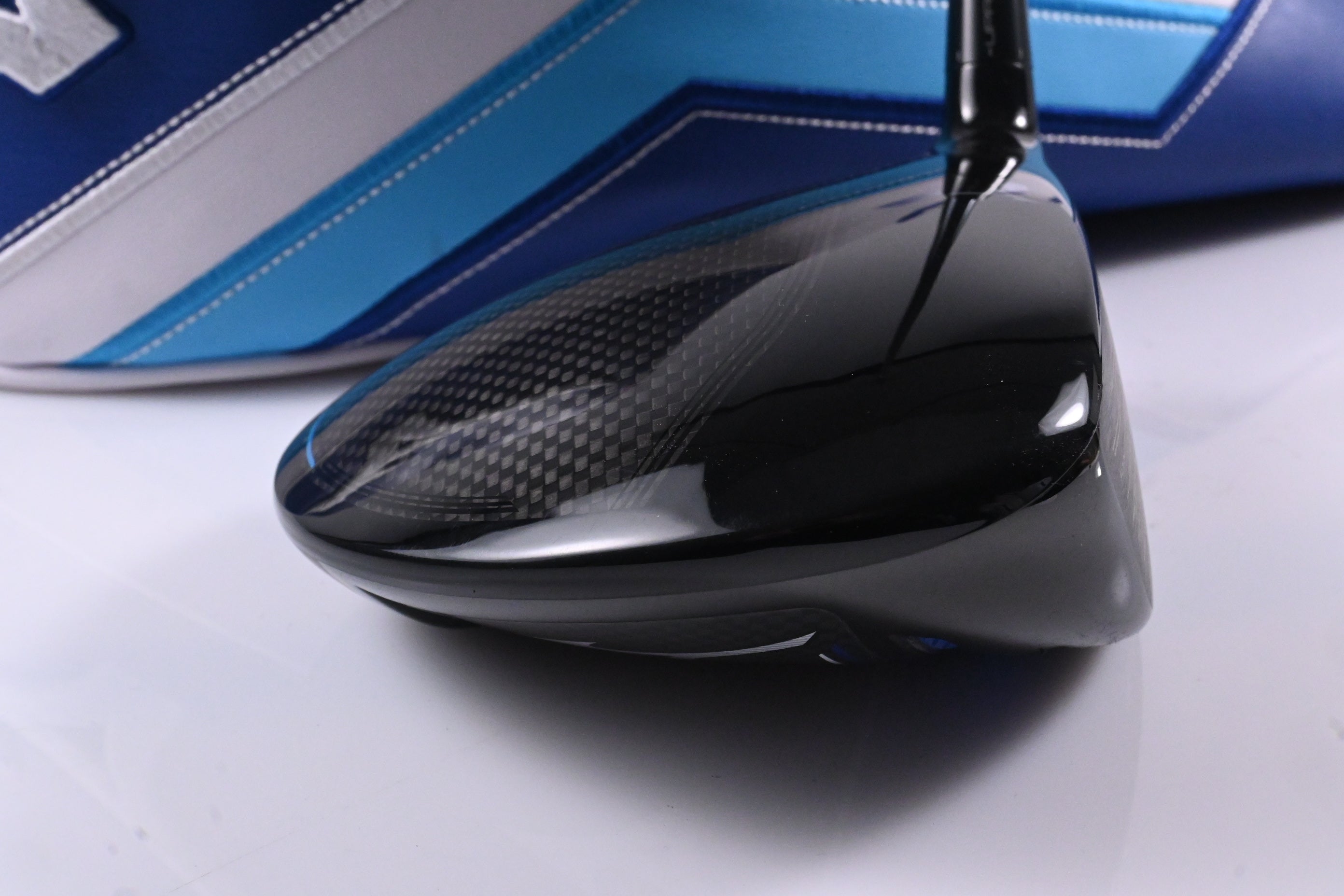 Mizuno ST-Max 230 Driver / 10.5 Degree / Regular Flex UST LinQ Red 5 M40X Shaft
