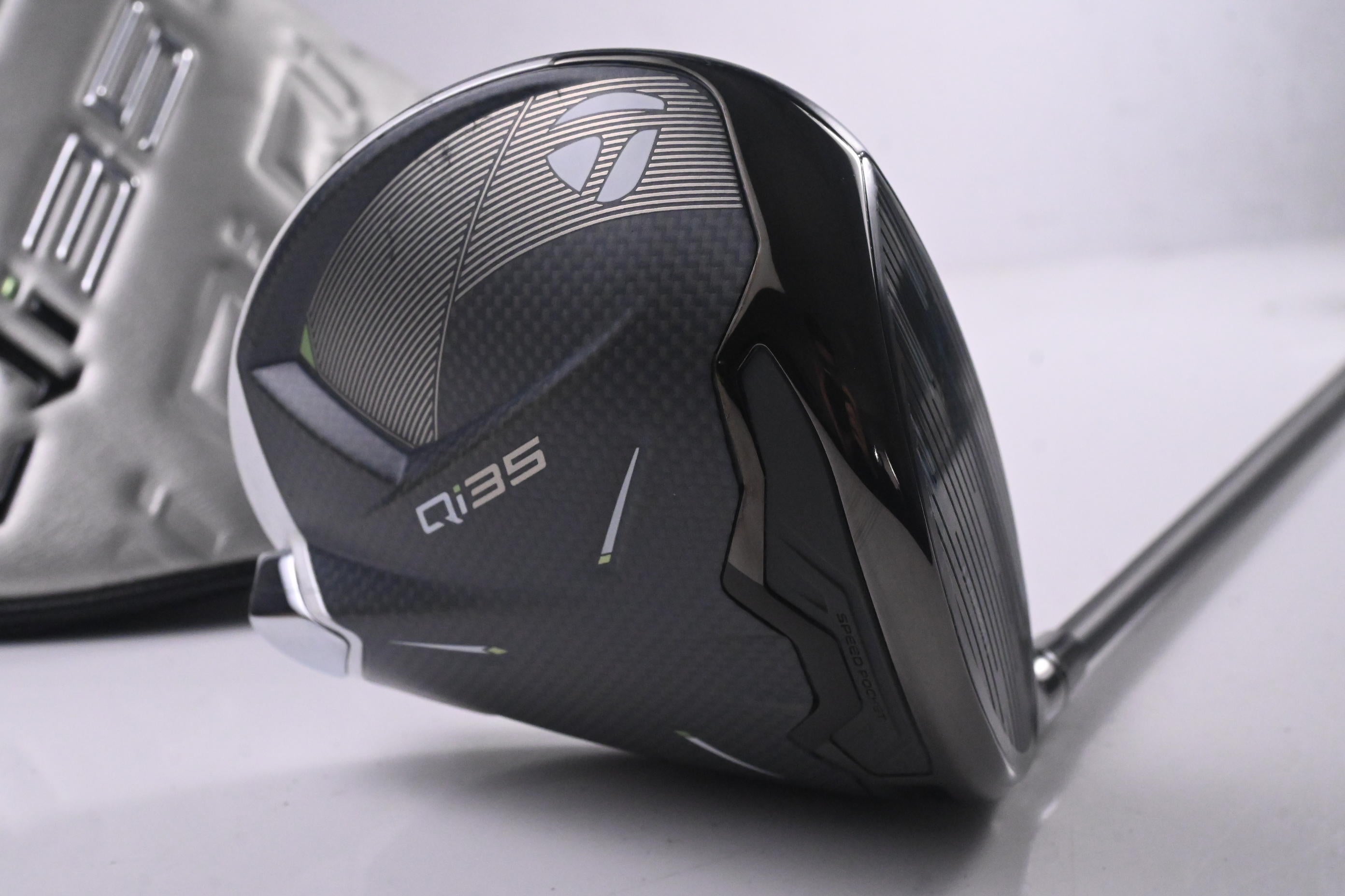 Taylormade Qi35 Max Lite Driver / 10.5 Degree / Senior Flex Vanquish 4 Shaft