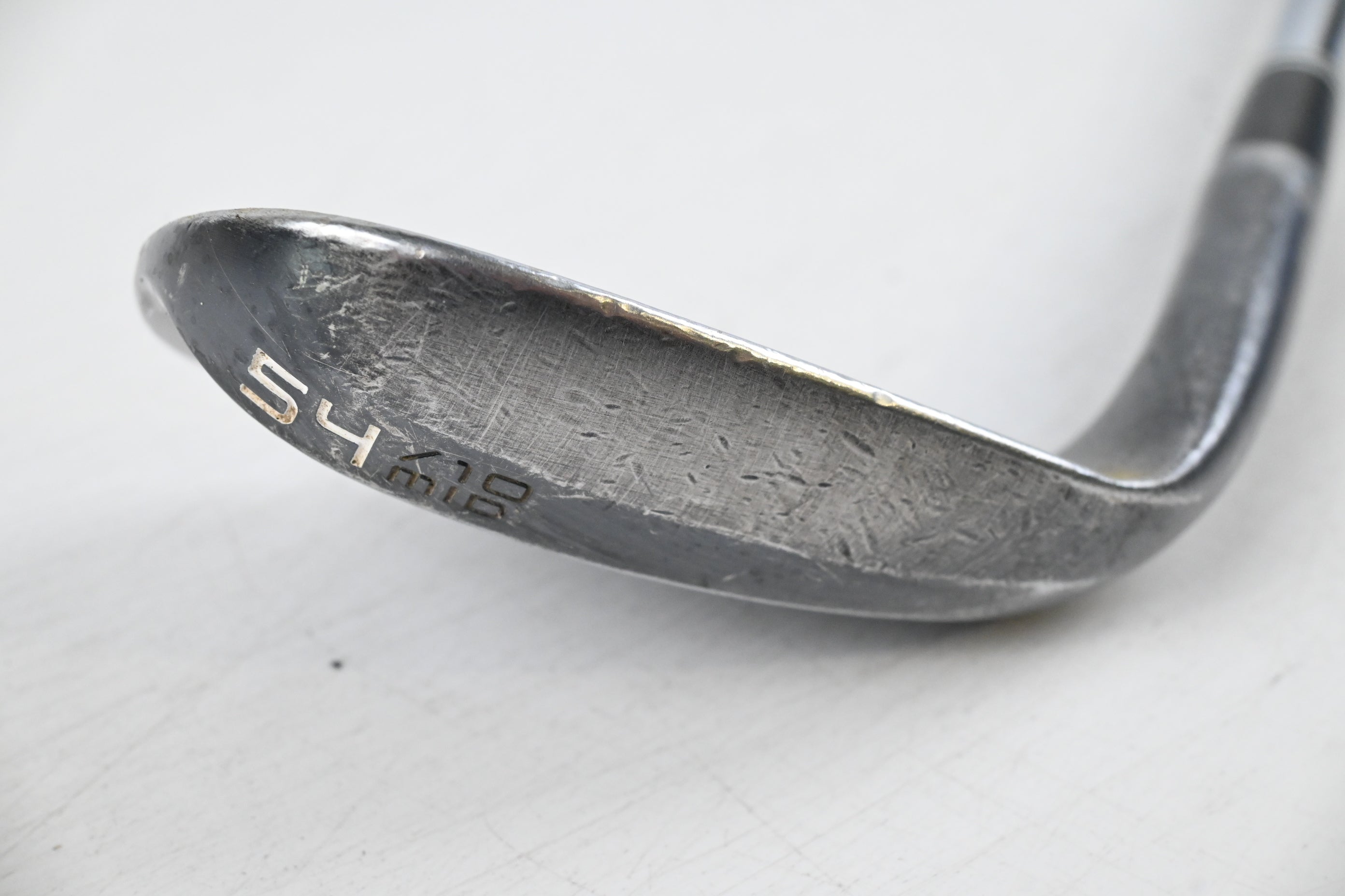 Cleveland RTX-4 Sand Wedge / 54 Degree / Stiff Flex Dynamic Gold S400 Shaft