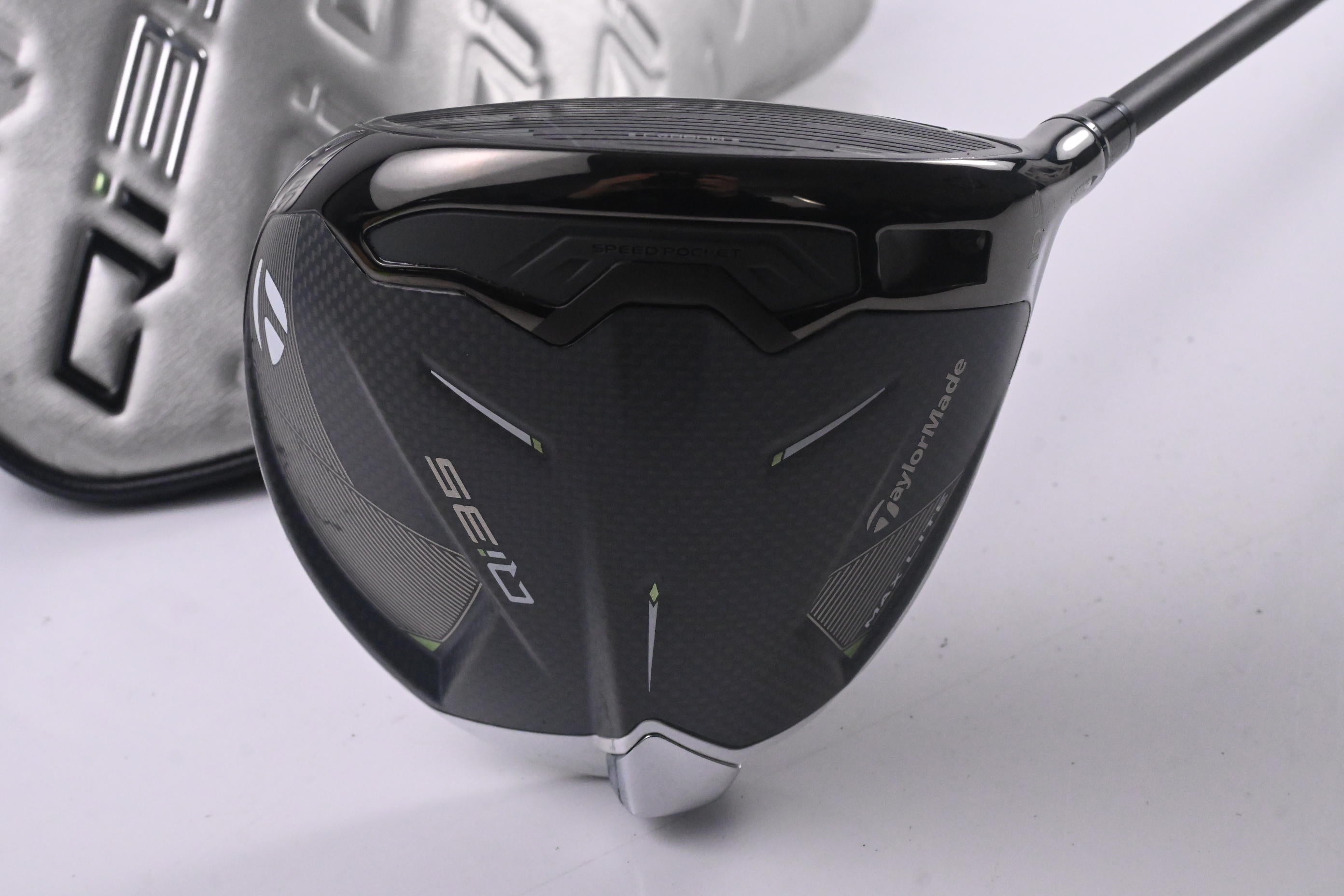 Taylormade Qi35 Max Lite Driver / 10.5 Degree / Senior Flex Vanquish 4 Shaft