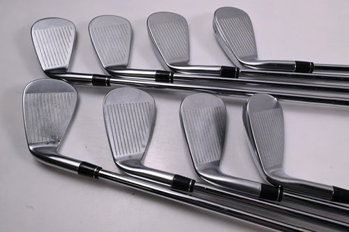 Callaway Apex Ai200 Irons / 4-PW+GW / Regular Flex Dynamic Gold Mid 100 R300