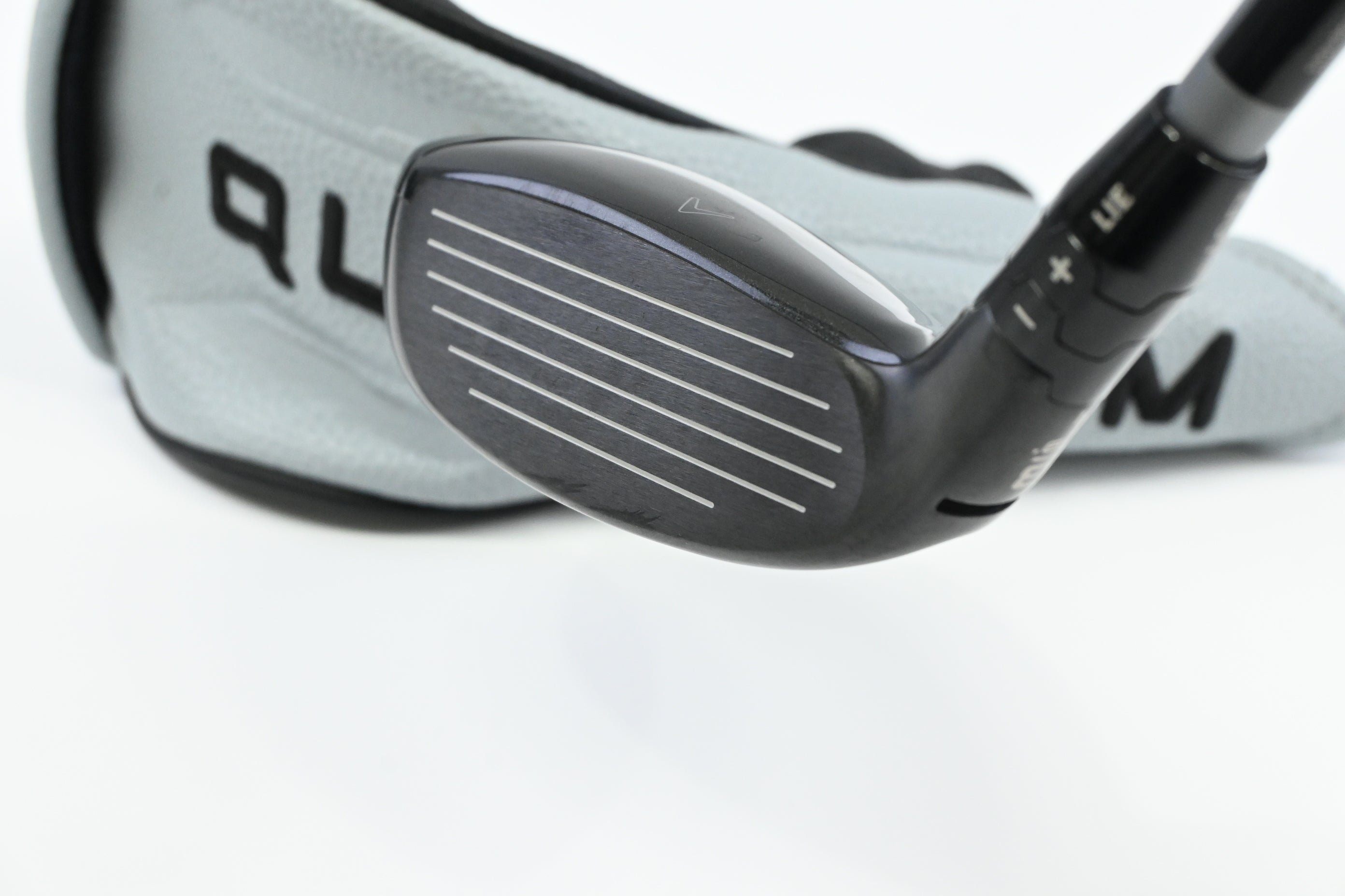 Callaway Quantum Max #3 Hybrid / 19 Degree / Stiff Flex Denali Frost Silver 70