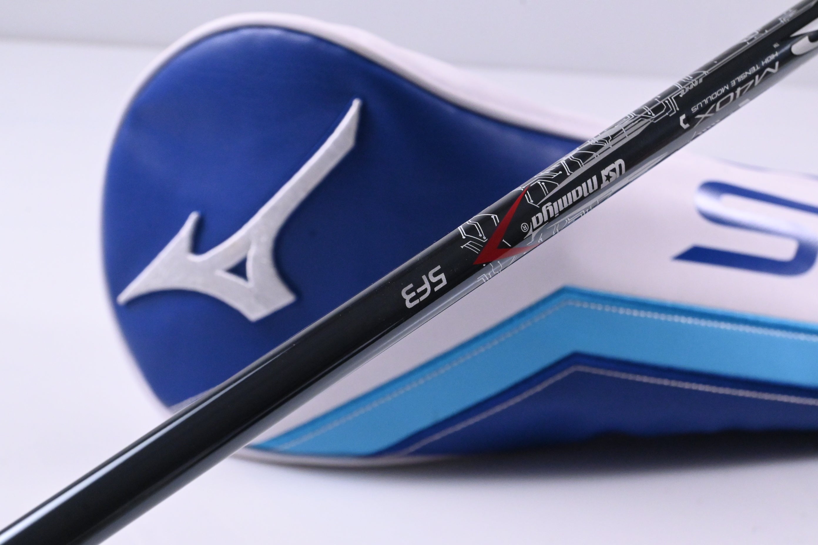 Mizuno ST-Max 230 Driver / 10.5 Degree / Regular Flex UST LinQ Red 5 M40X Shaft