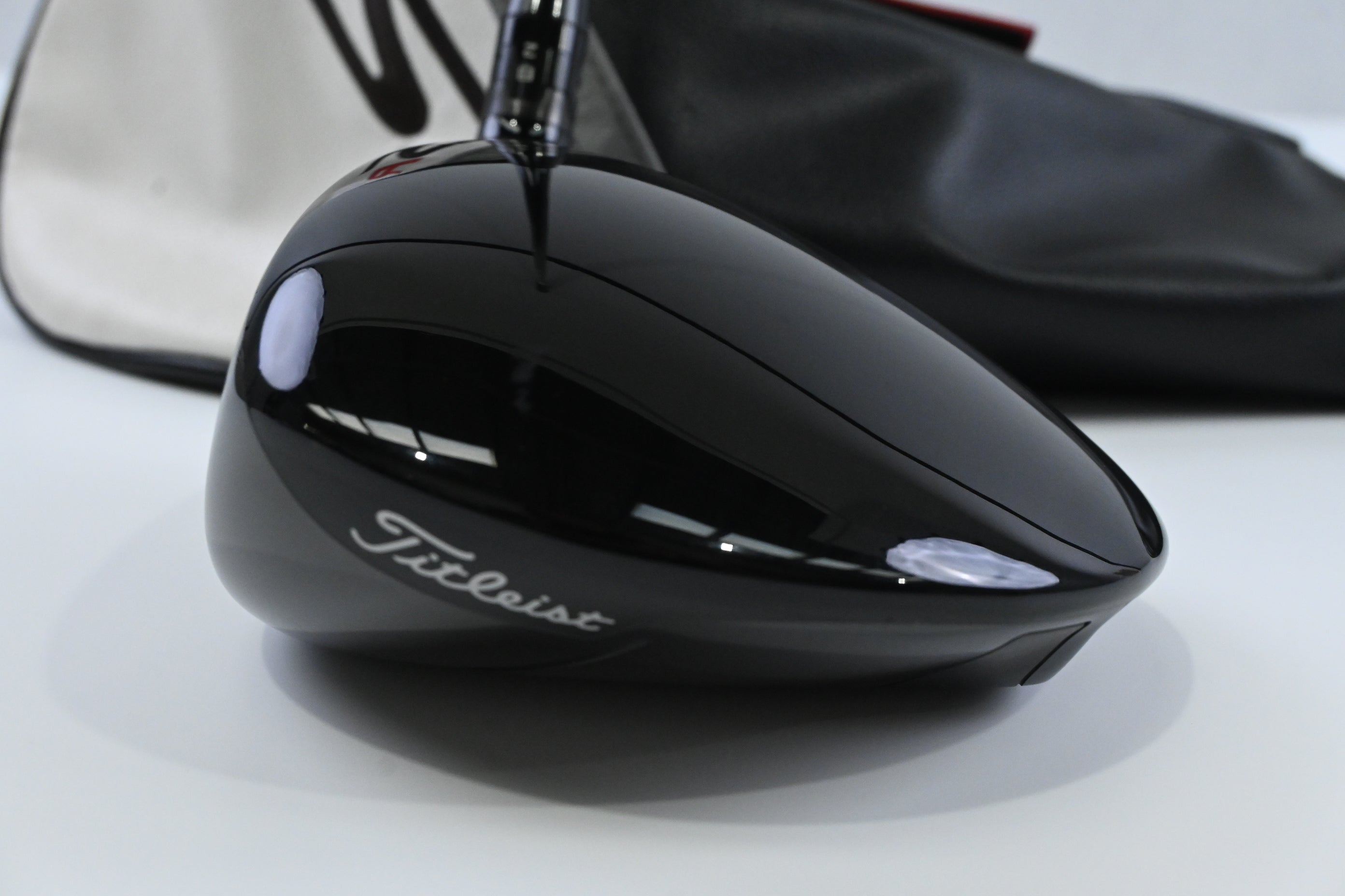 Left Hand Titleist TSR2 Driver / 10 Degree / Stiff Flex HZRDUS Gen4 Black 60