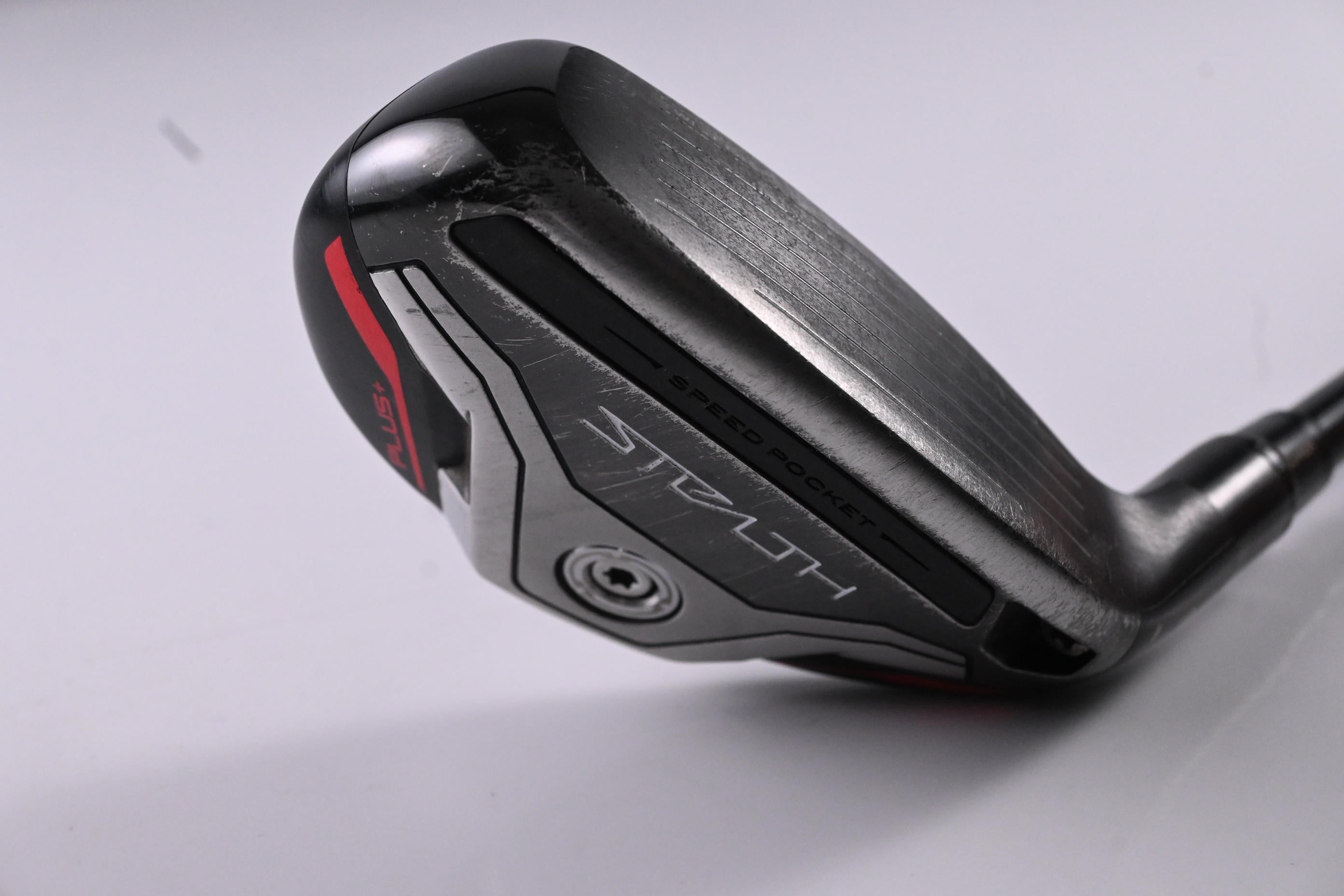 Taylormade Stealth Plus #3 Hybrid / 19.5 Degree / Stiff Flex HZRDUS Smoke RDX Red 80