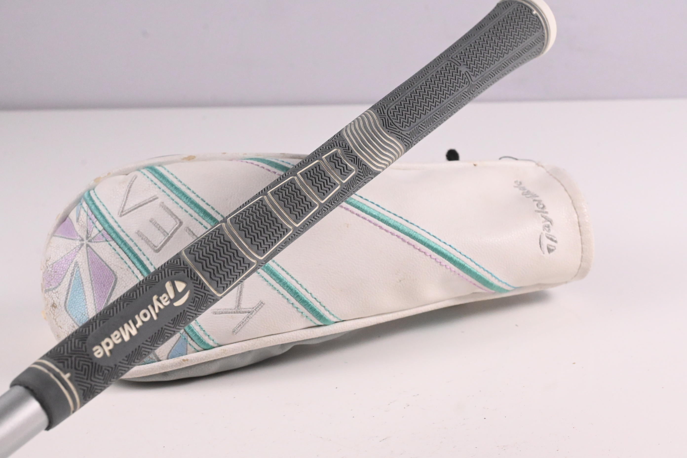 Taylormade Kalea 3 #5 Hybrid / 26 Degree / Ladies Flex Taylormade Ultralite 45