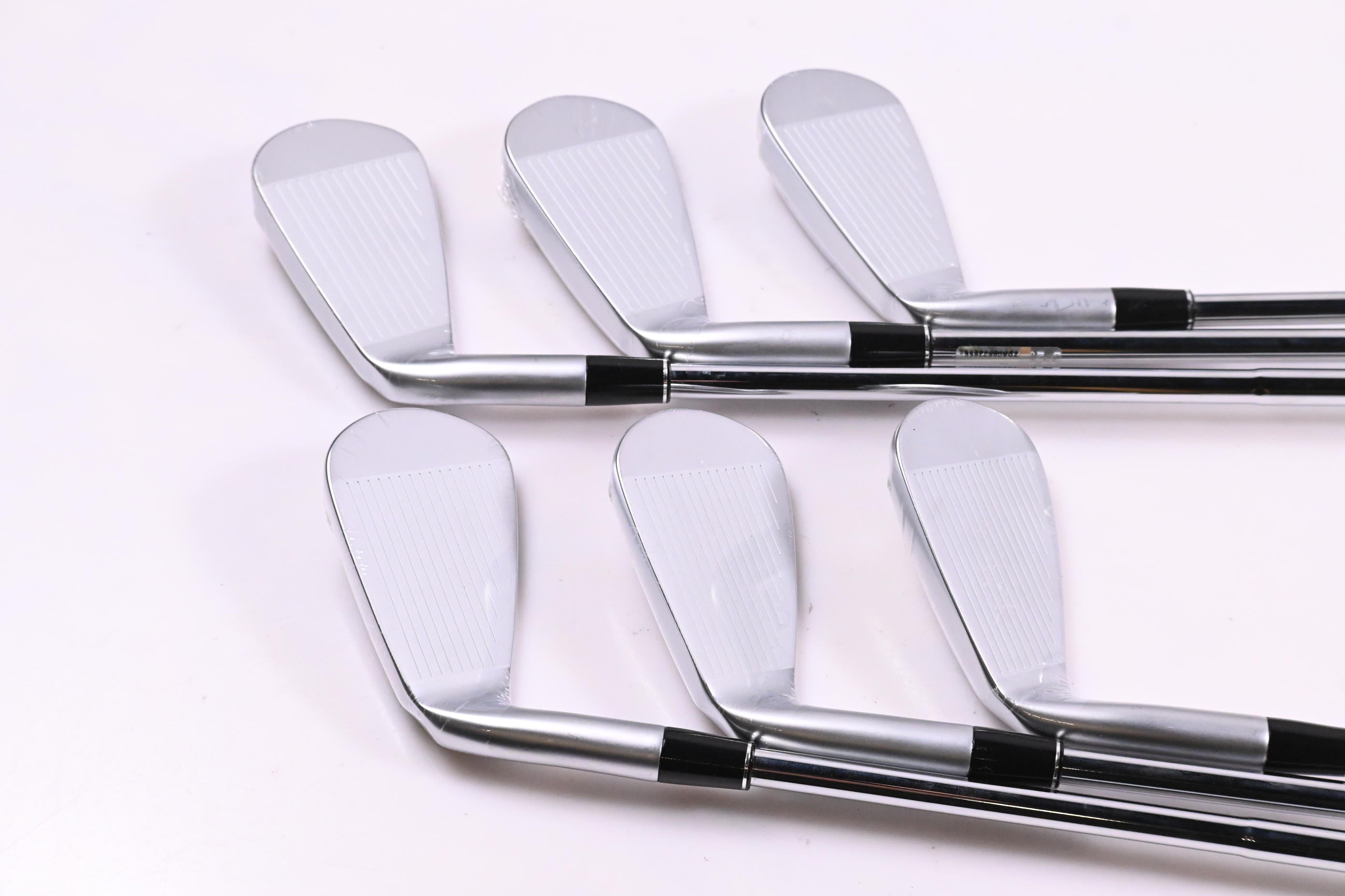 Srixon ZXI4 Irons / 5-PW / Stiff Flex Dynamic Gold Mid 115 S300 Shafts