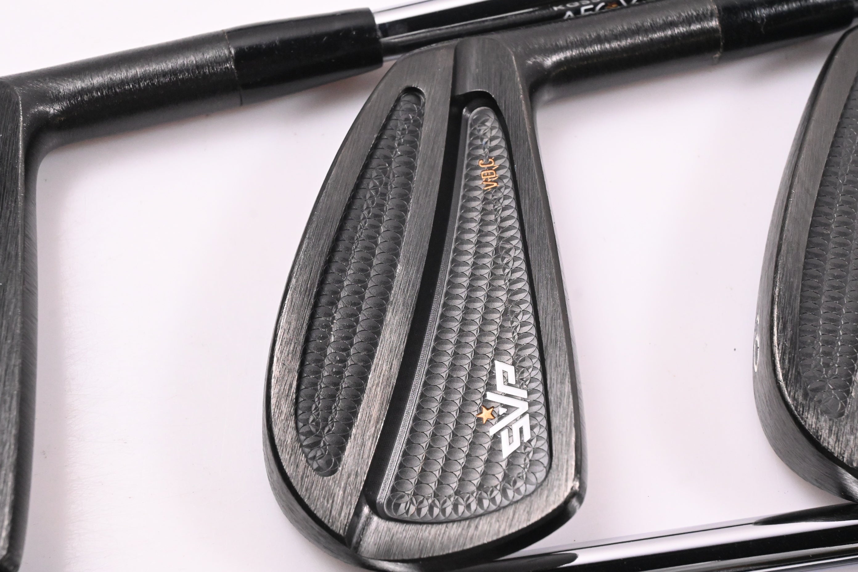 Vega VDC Irons / 4-PW / X-Flex Project X LZ 125 Shafts