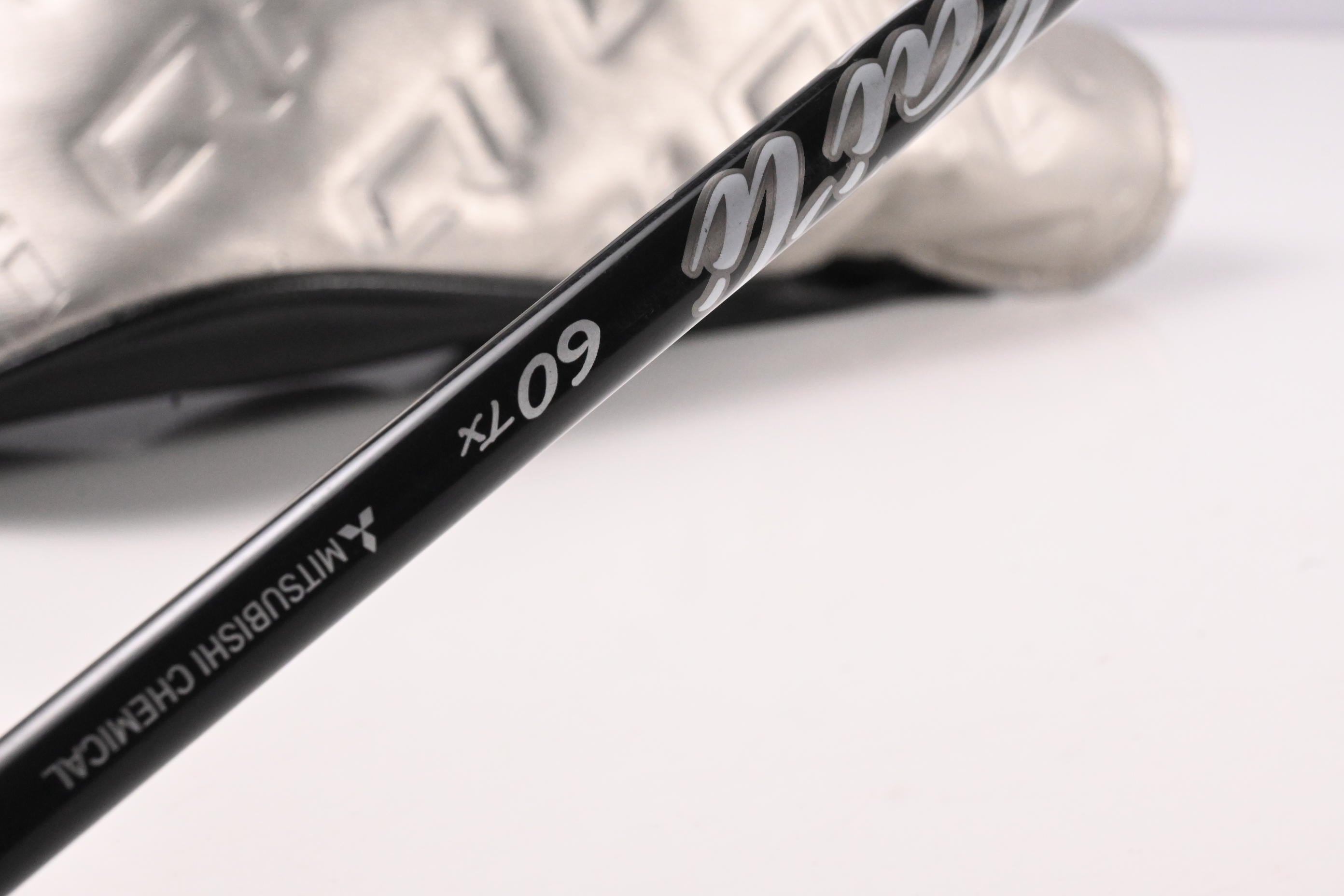 Taylormade Qi35 Driver / 9 Degree / TX-Flex Kai`li White 60 Shaft