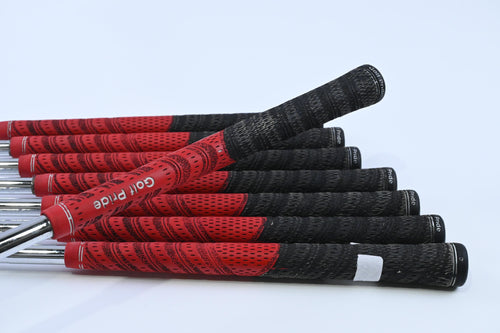 Titleist DCI 981 Irons / 2-9 / Regular Flex Dynamic Gold Shafts