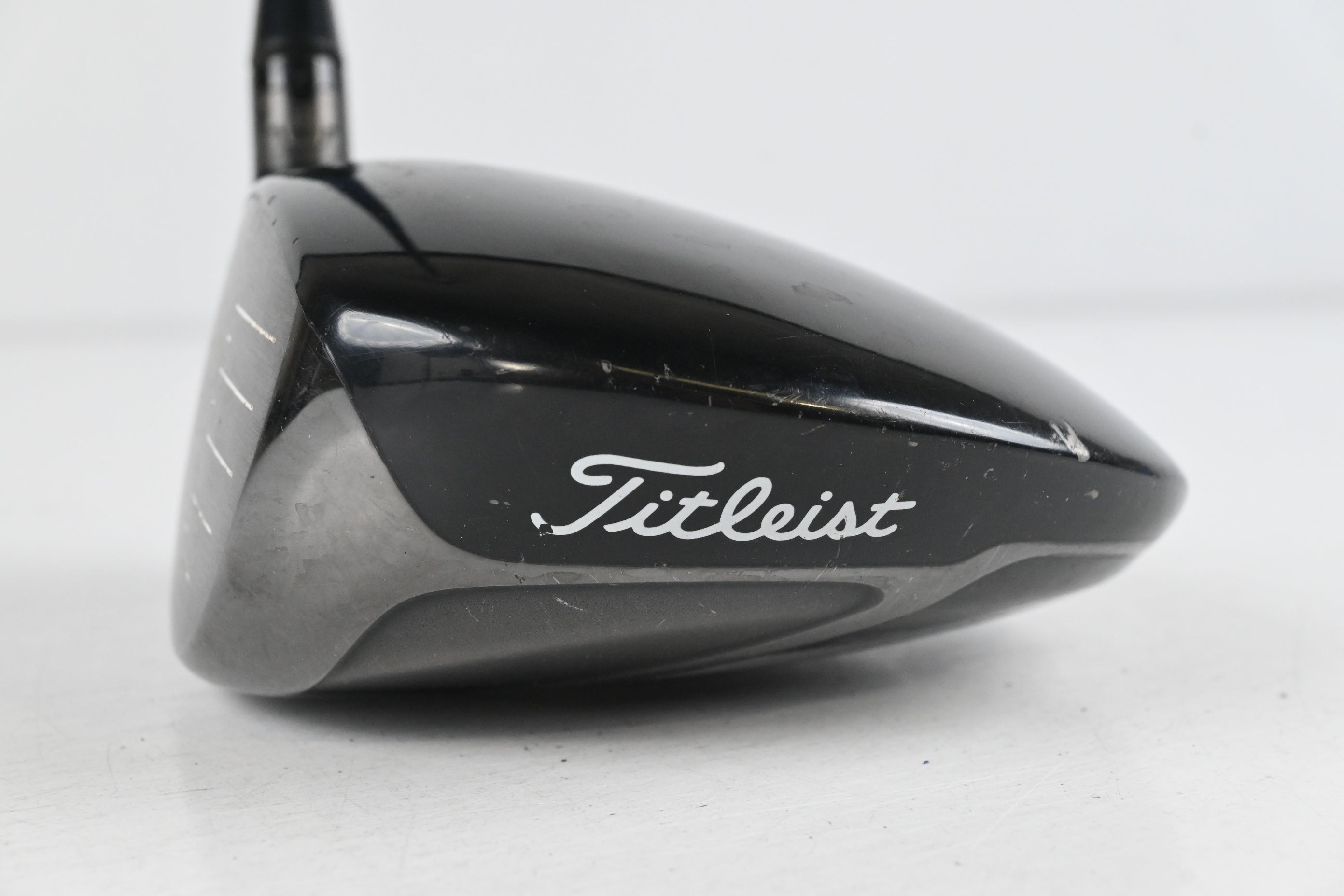 Left Hand Titleist 910 D2 Driver / 10.5 Degree / Stiff Flex Kai'li Blue 65 Shaft