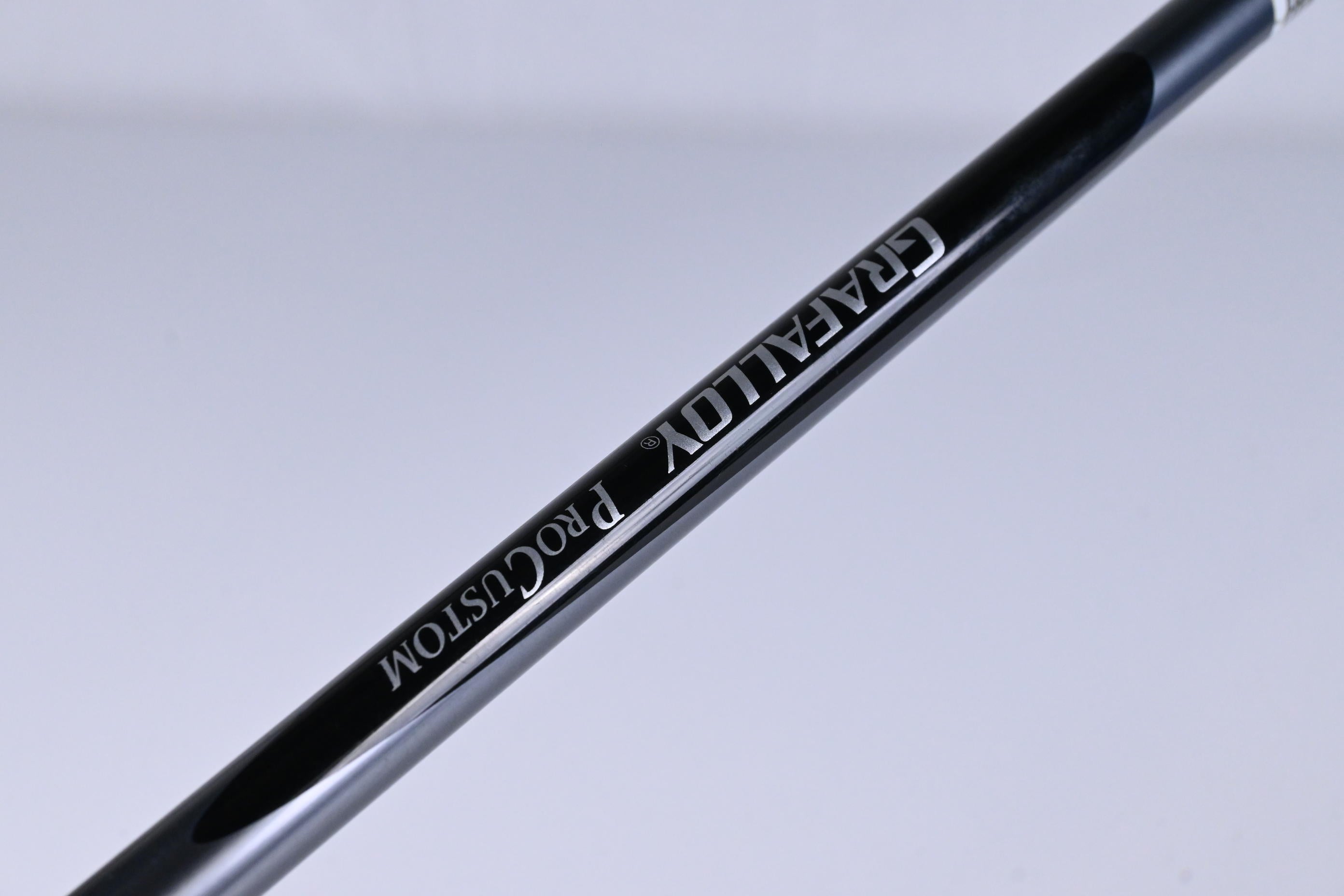 Titleist TS2 Driver / 9.5 Degree / Regular Flex Grafalloy ProCustom Shaft