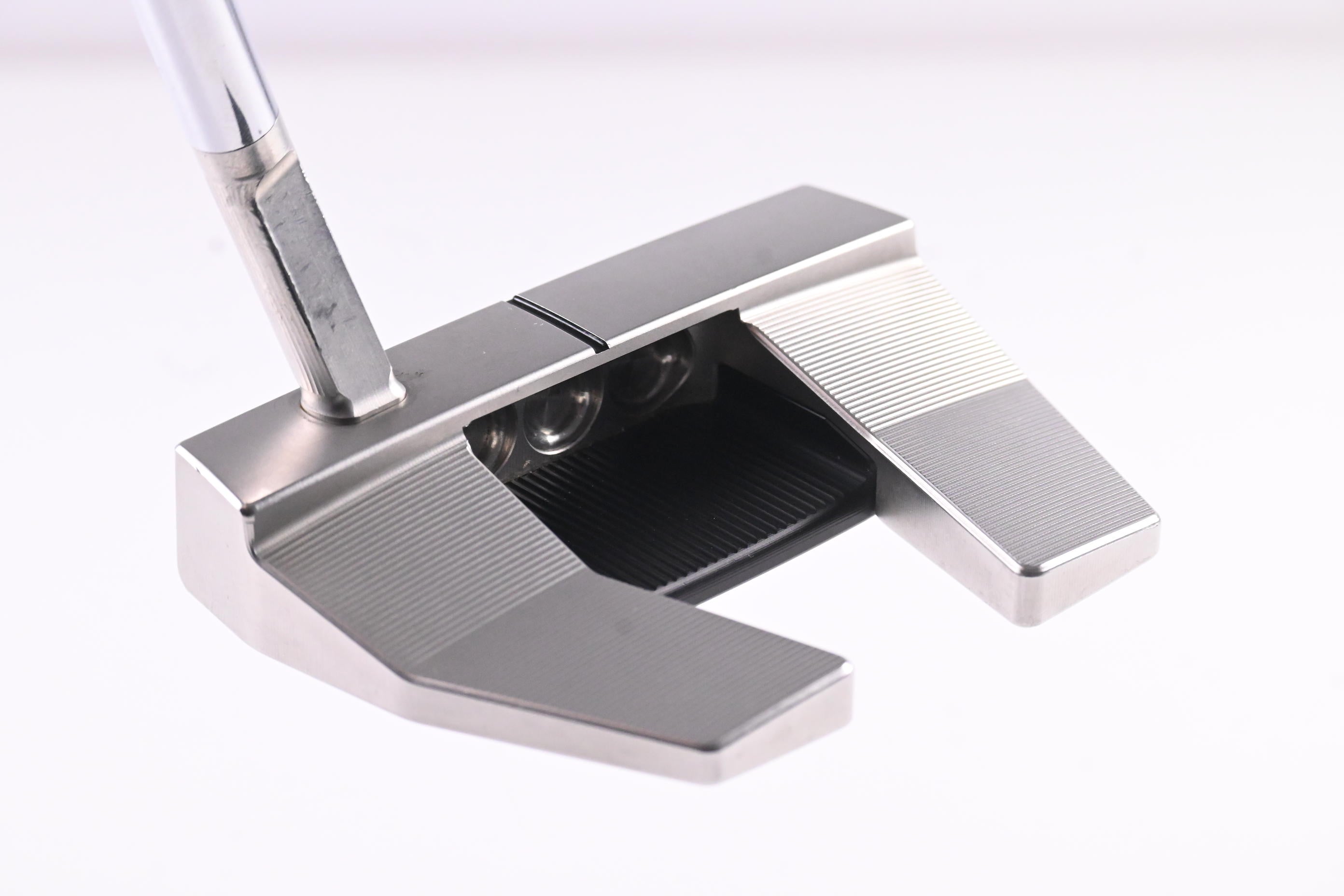 Scotty Cameron 2024 Phantom 5.5 Putter / 34 Inch