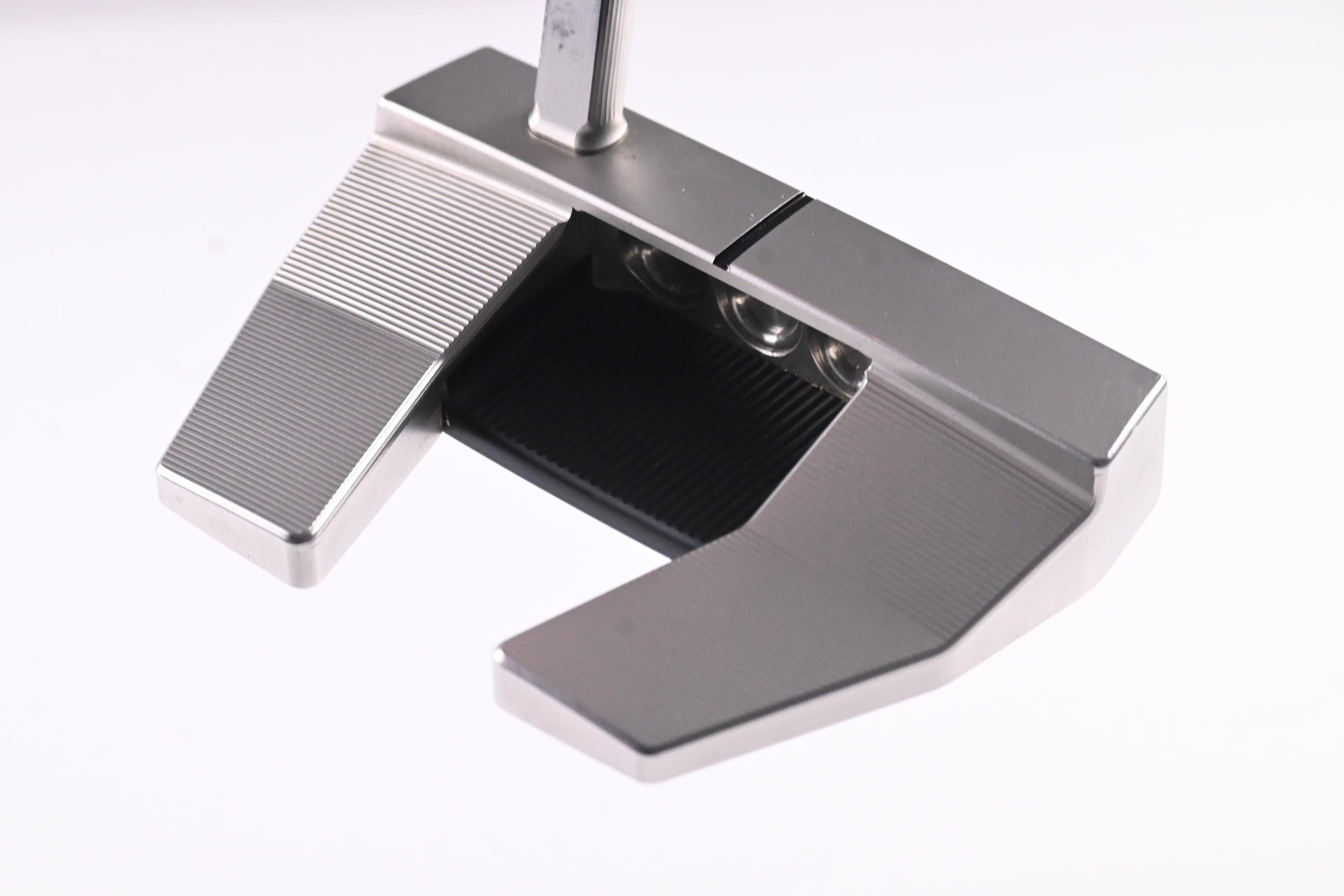 Scotty Cameron 2024 Phantom 5.5 Putter / 34 Inch