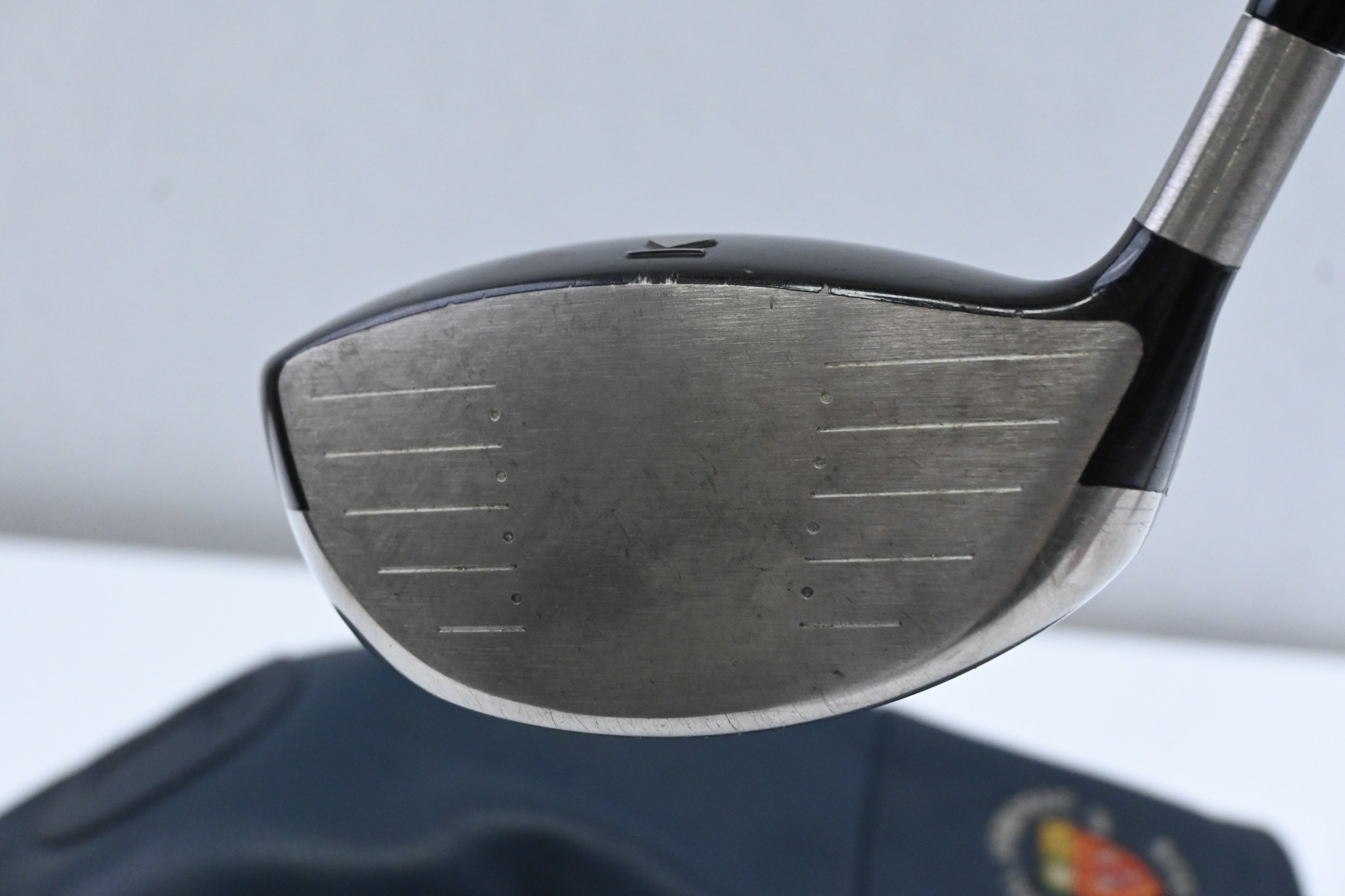 Titleist 909 D2 Driver / 9.5 Degree / Regular Flex Fujikura Speeder