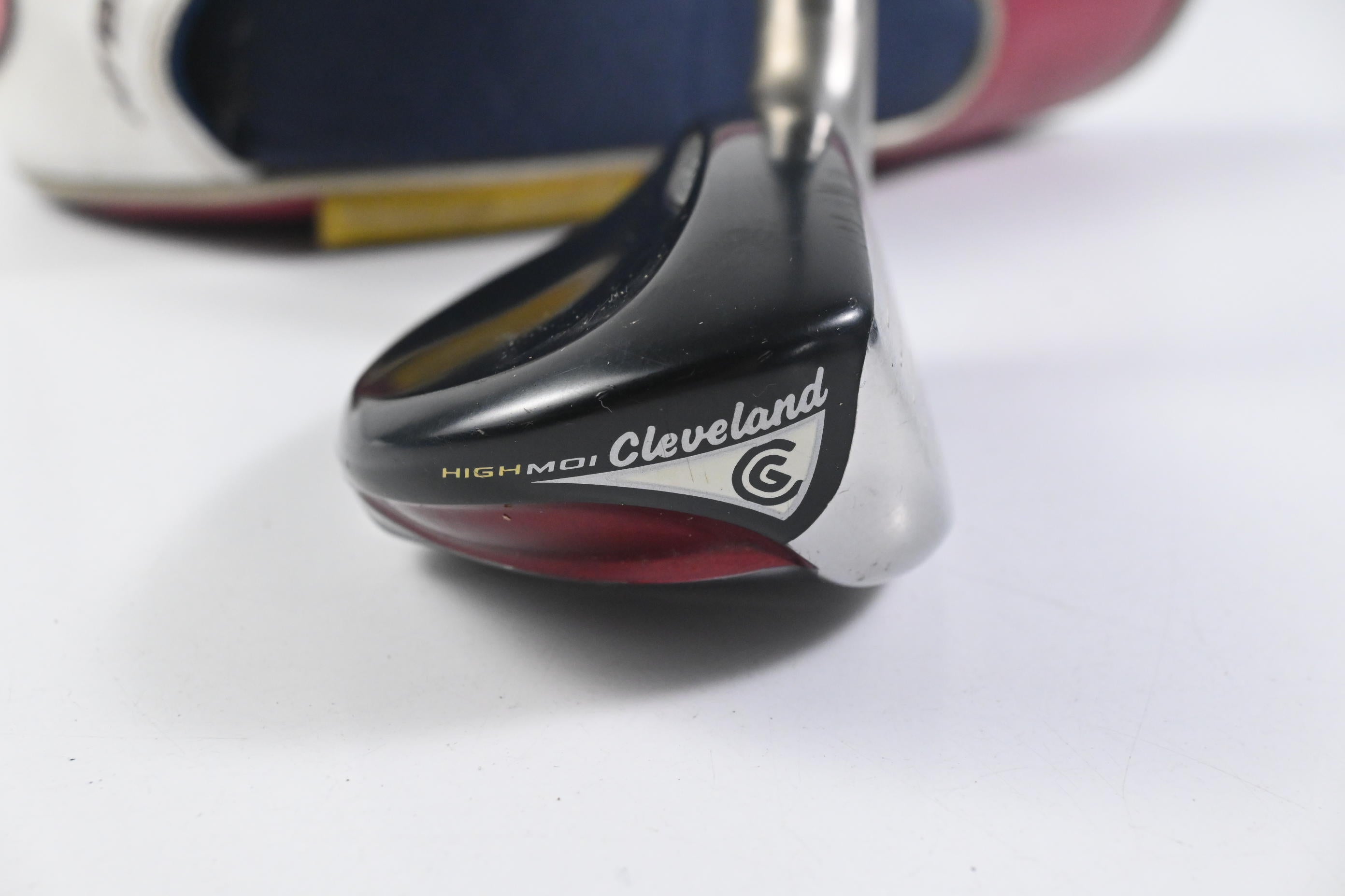 Cleveland HiBore XLS #2 Hybrid / 19 Degree / Regular Flex Fit-On M Gold Shaft