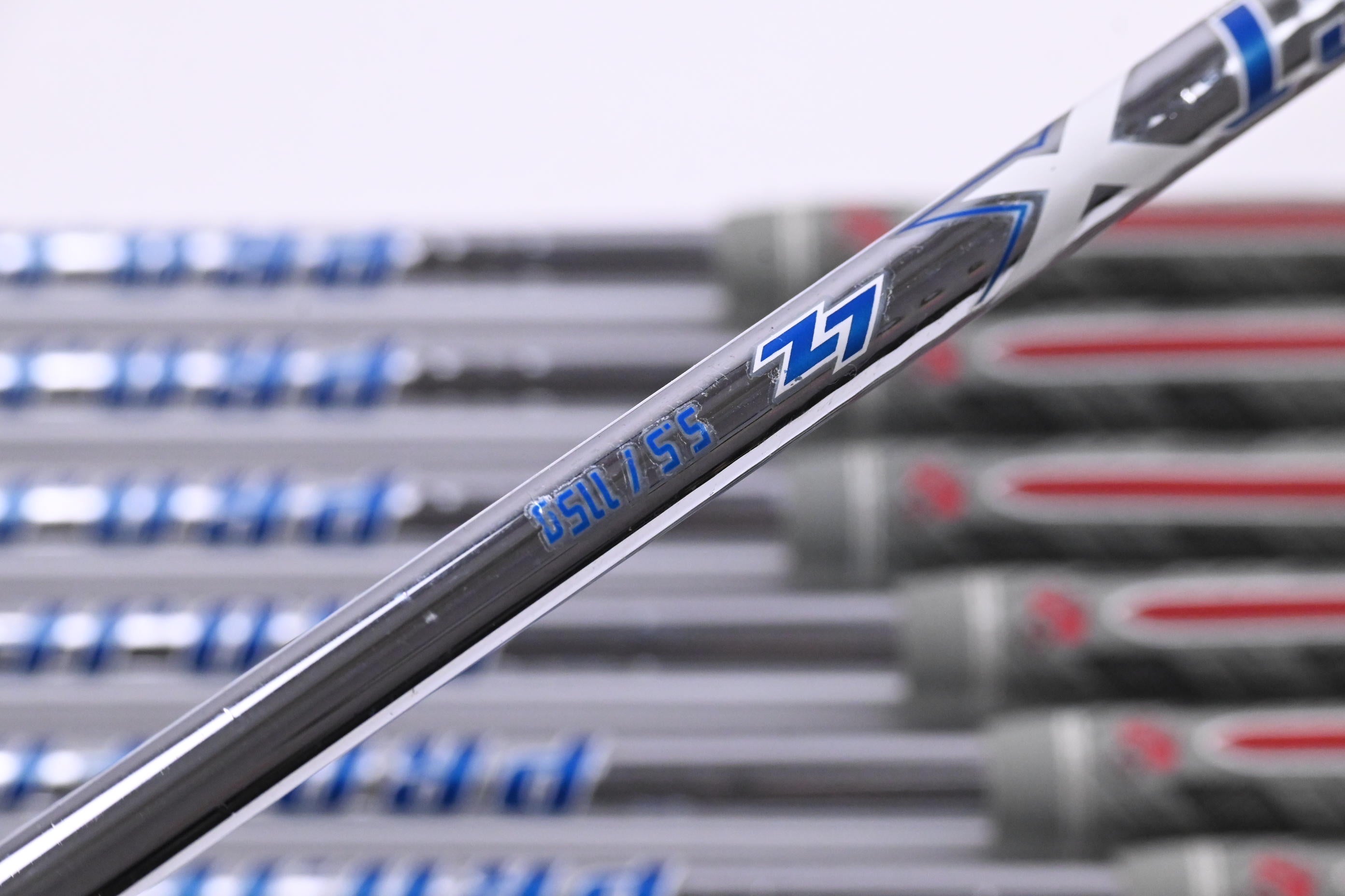 Ping G410 Irons / 5-PW+GW+SW / Regular Flex Project X LZ 115 Shafts