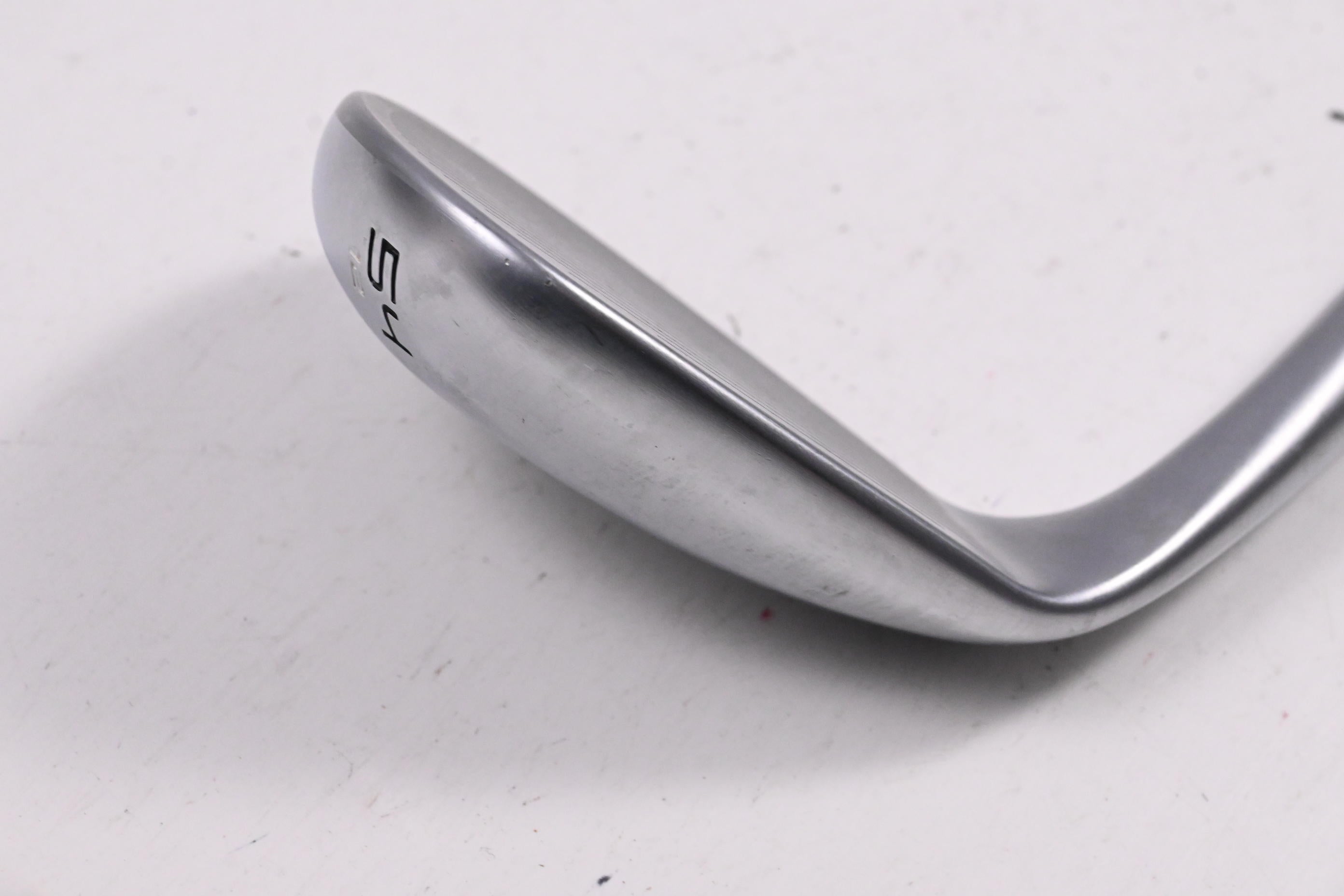 Cleveland CBX Zipcore Sand Wedge / 54 Degree / Wedge Flex Catalyst Spinner 80