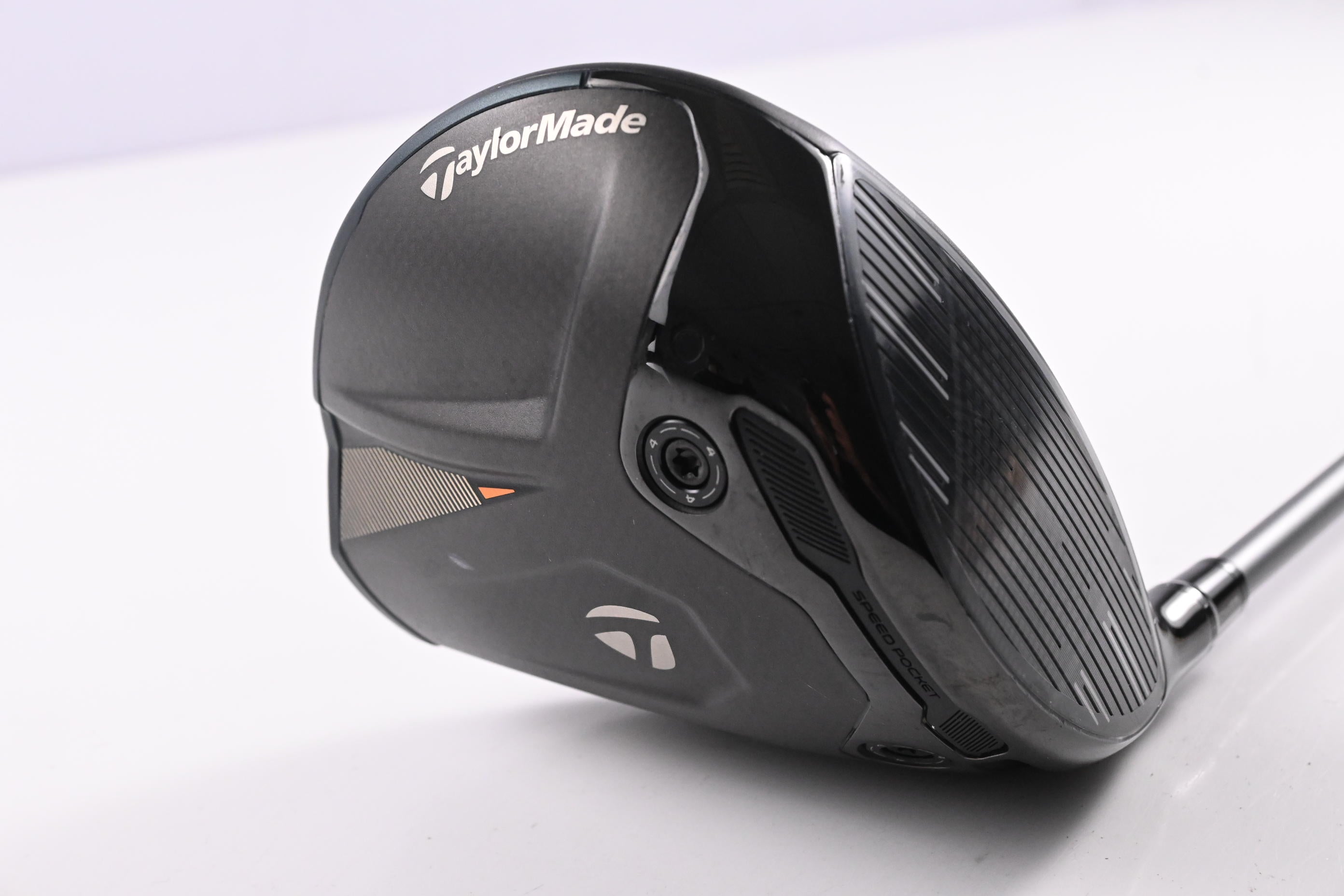 Taylormade Qi4D Driver / 10.5 Degree / Regular Flex Airspeeder 50 Shaft