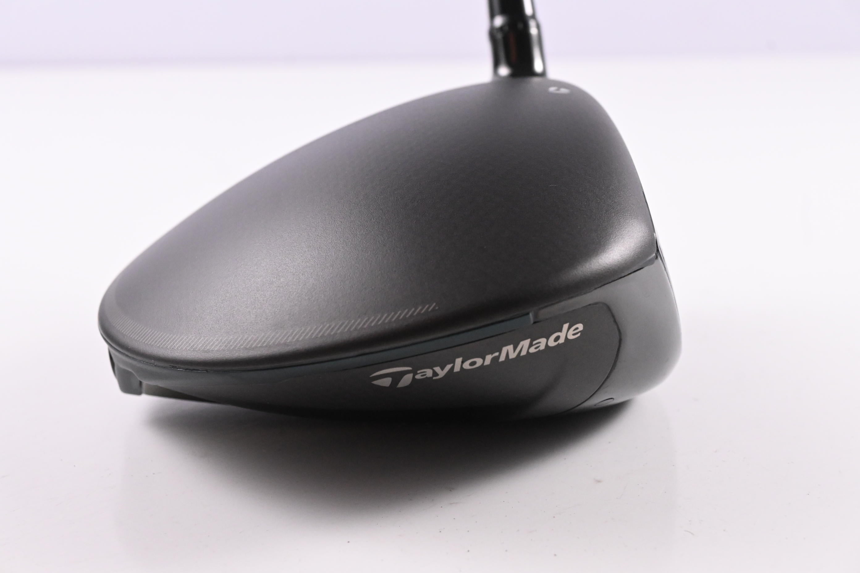 Taylormade Qi4D Driver / 10.5 Degree / Regular Flex Airspeeder 50 Shaft