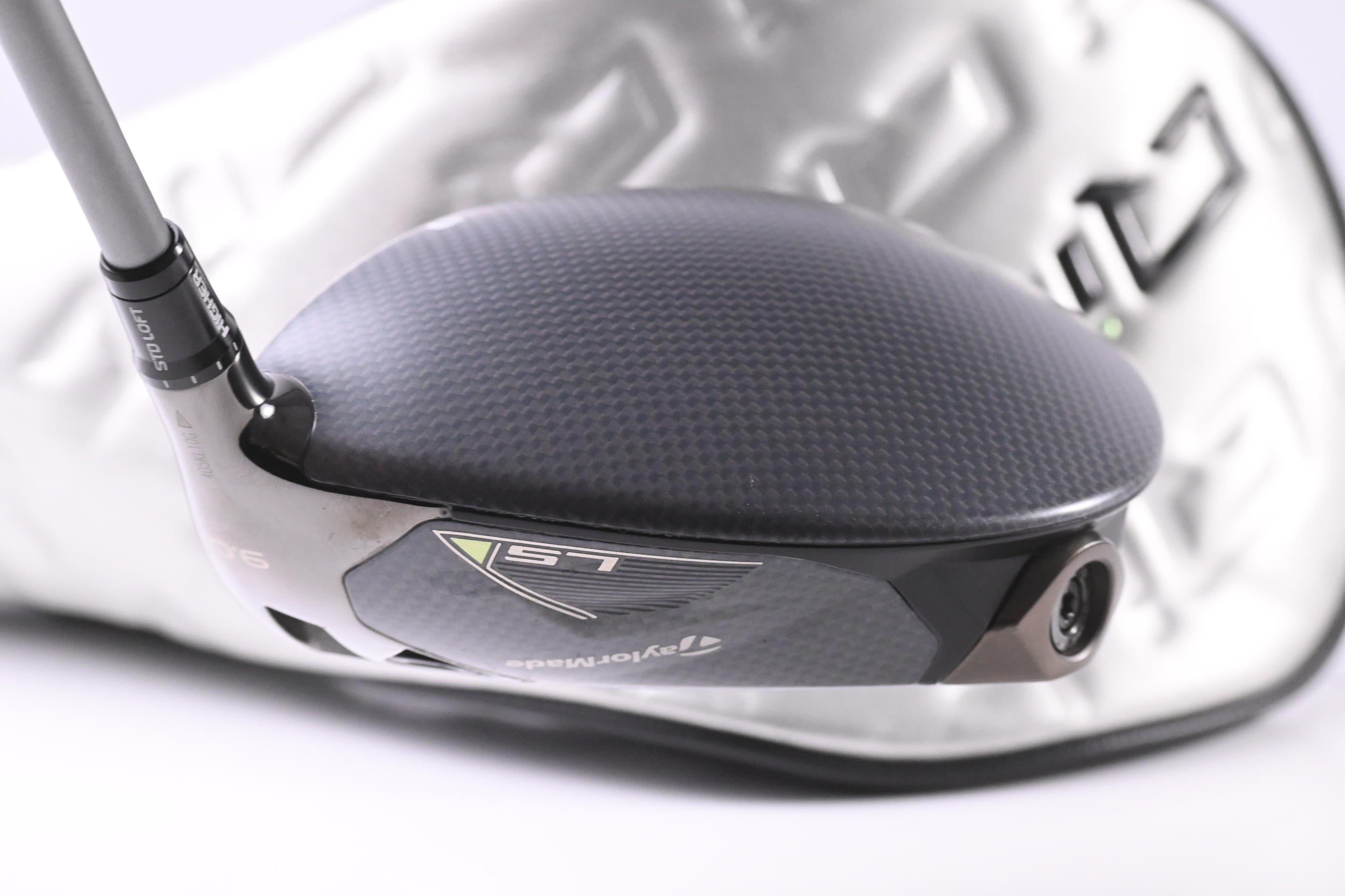 Taylormade Qi35 LS Driver / 9 Degree / Regular Flex Fujikura Air Speeder 50
