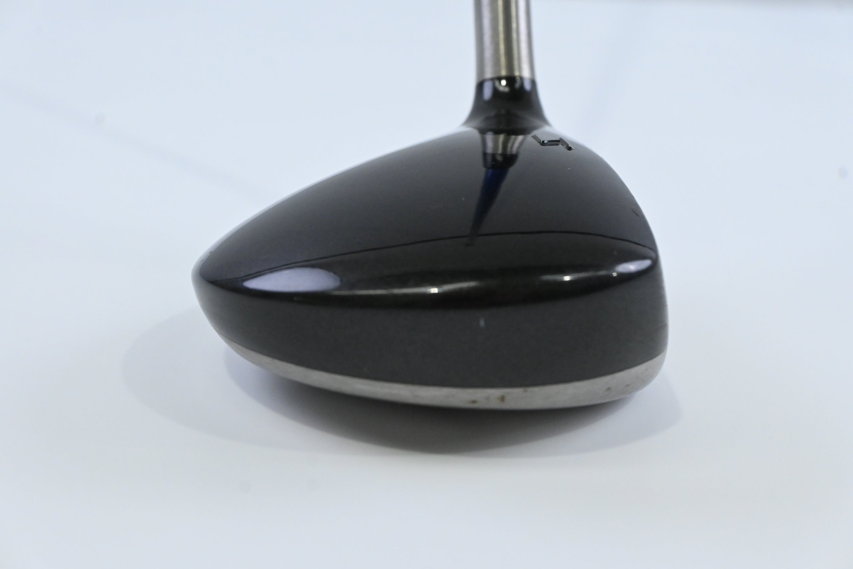 Titleist 904 F #3 Wood / 15 Degree / Regular Flex Graphite Design YS-6 Shaft