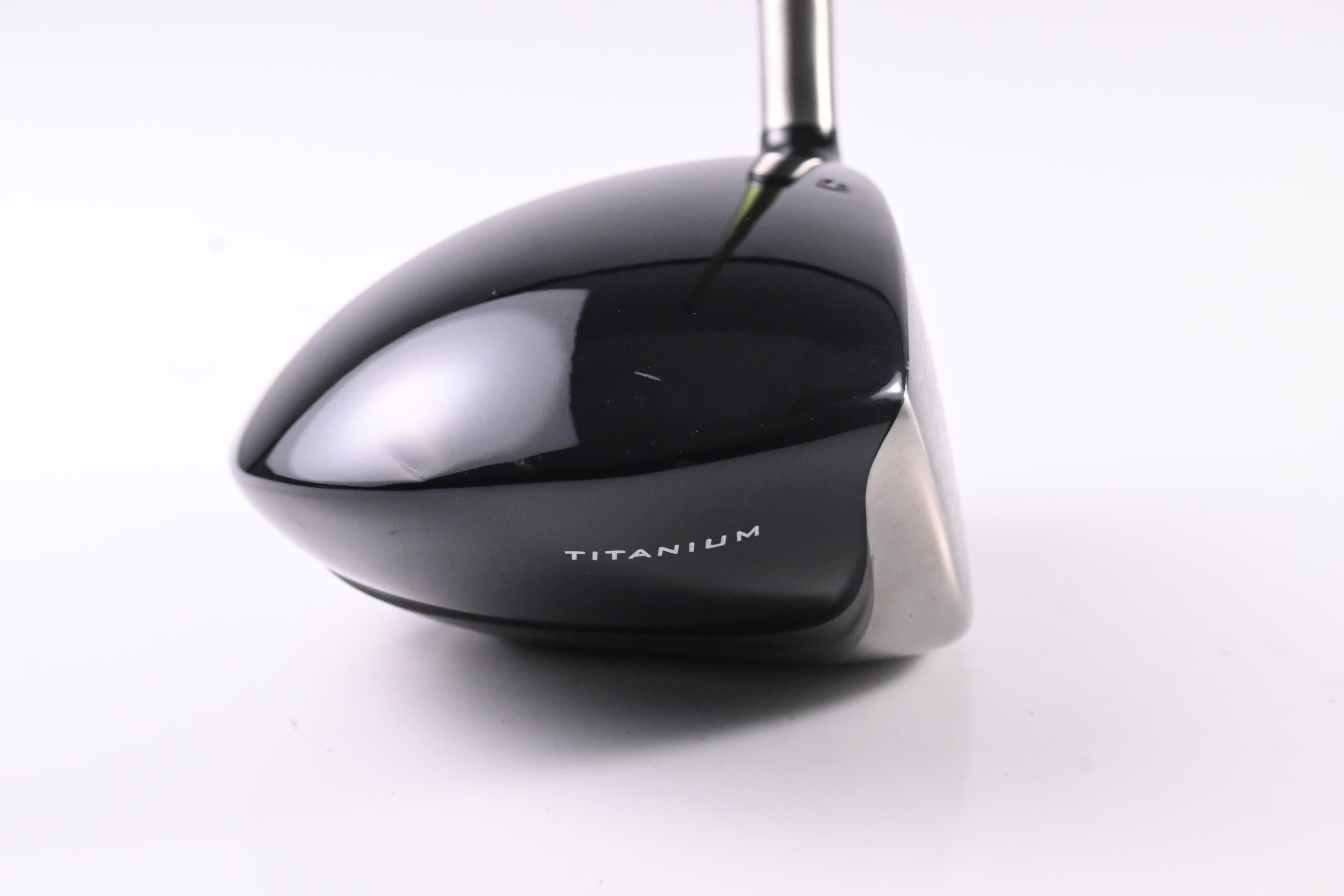 Taylormade R580 XD Driver / 10.5 Degree / Regular Flex Aldila NV Green 65 Shaft