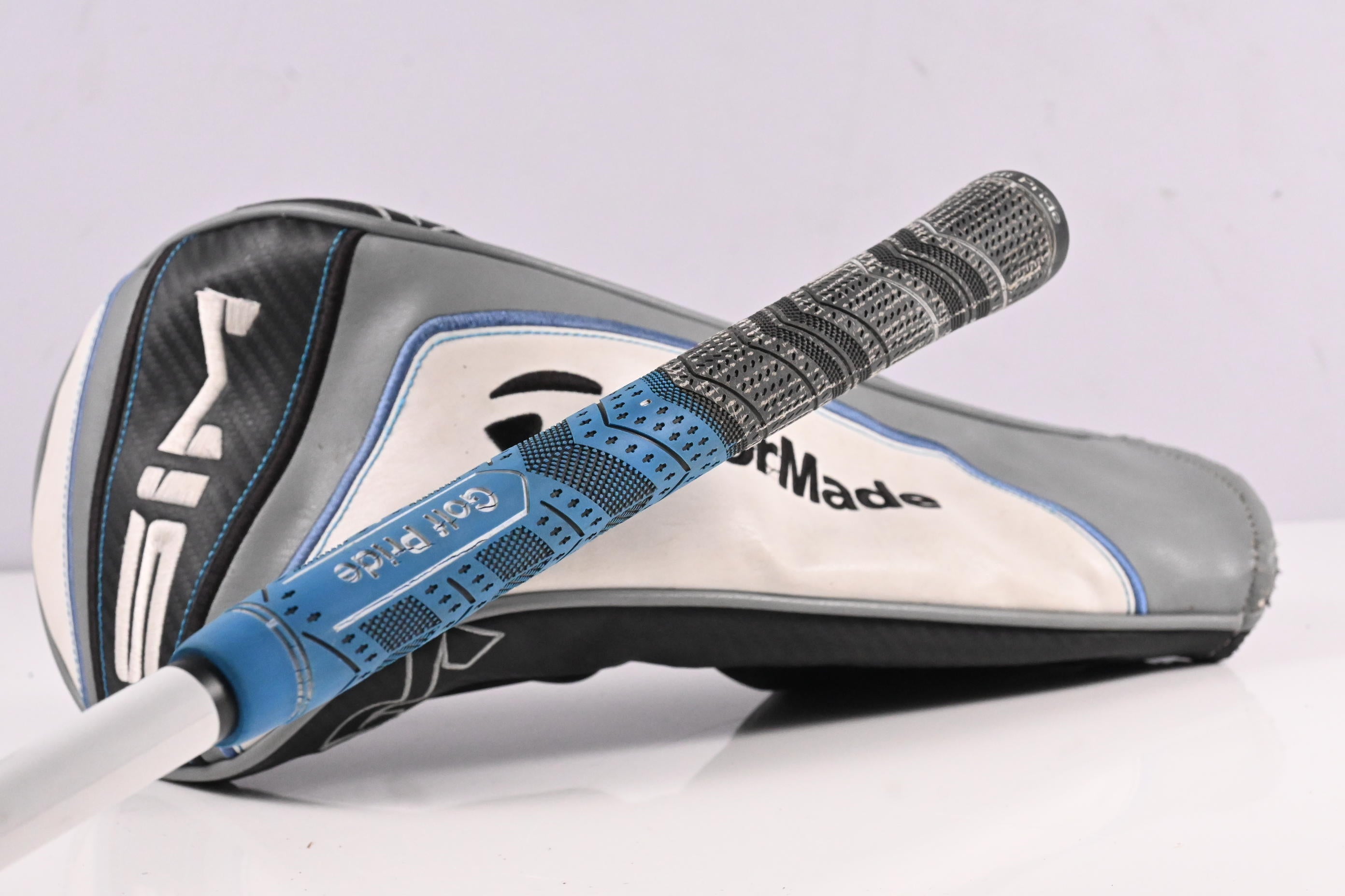 Taylormade SIM Max Driver / 9 Degree / Stiff Flex HZRDUS Smoke Green 70 Shaft