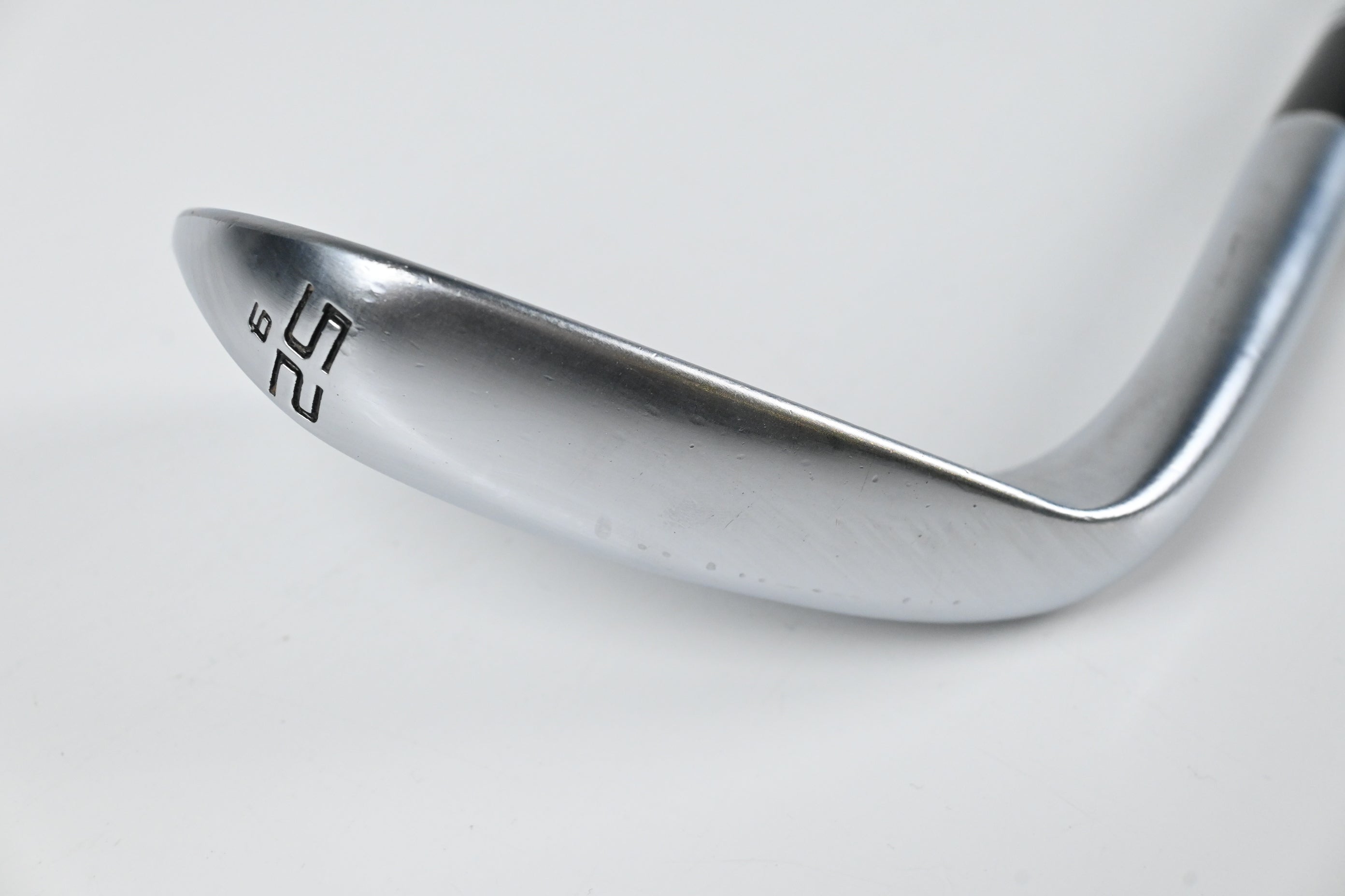 Cleveland RTX Full Face Gap Wedge / 52 Degree / Wedge Flex Dynamic Gold Spinner