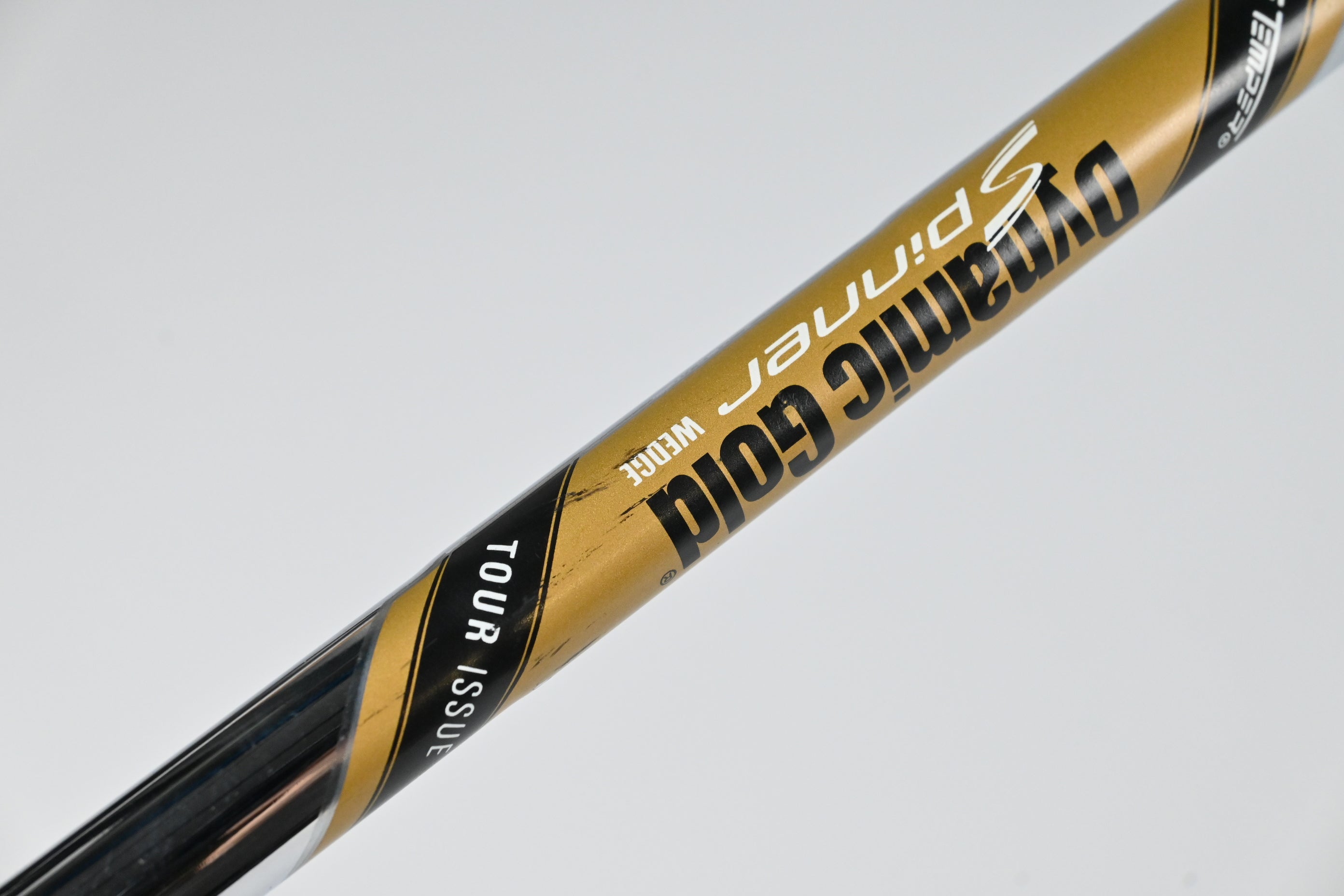 Cleveland RTX Full Face Gap Wedge / 52 Degree / Wedge Flex Dynamic Gold Spinner