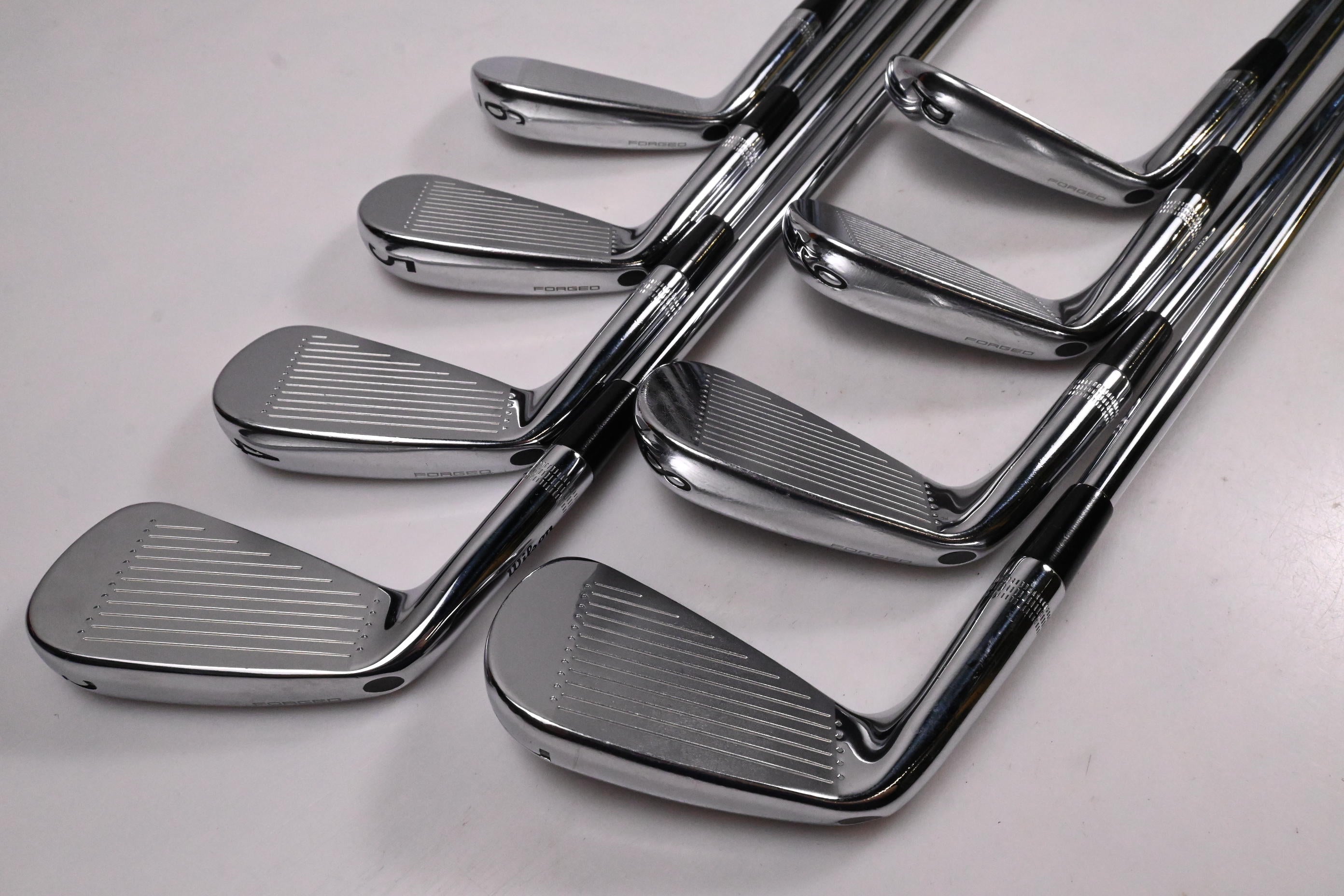 Wilson Staff Model Blade 2019 Irons / 3-PW / Stiff Flex Dynamic Gold S300 Shafts