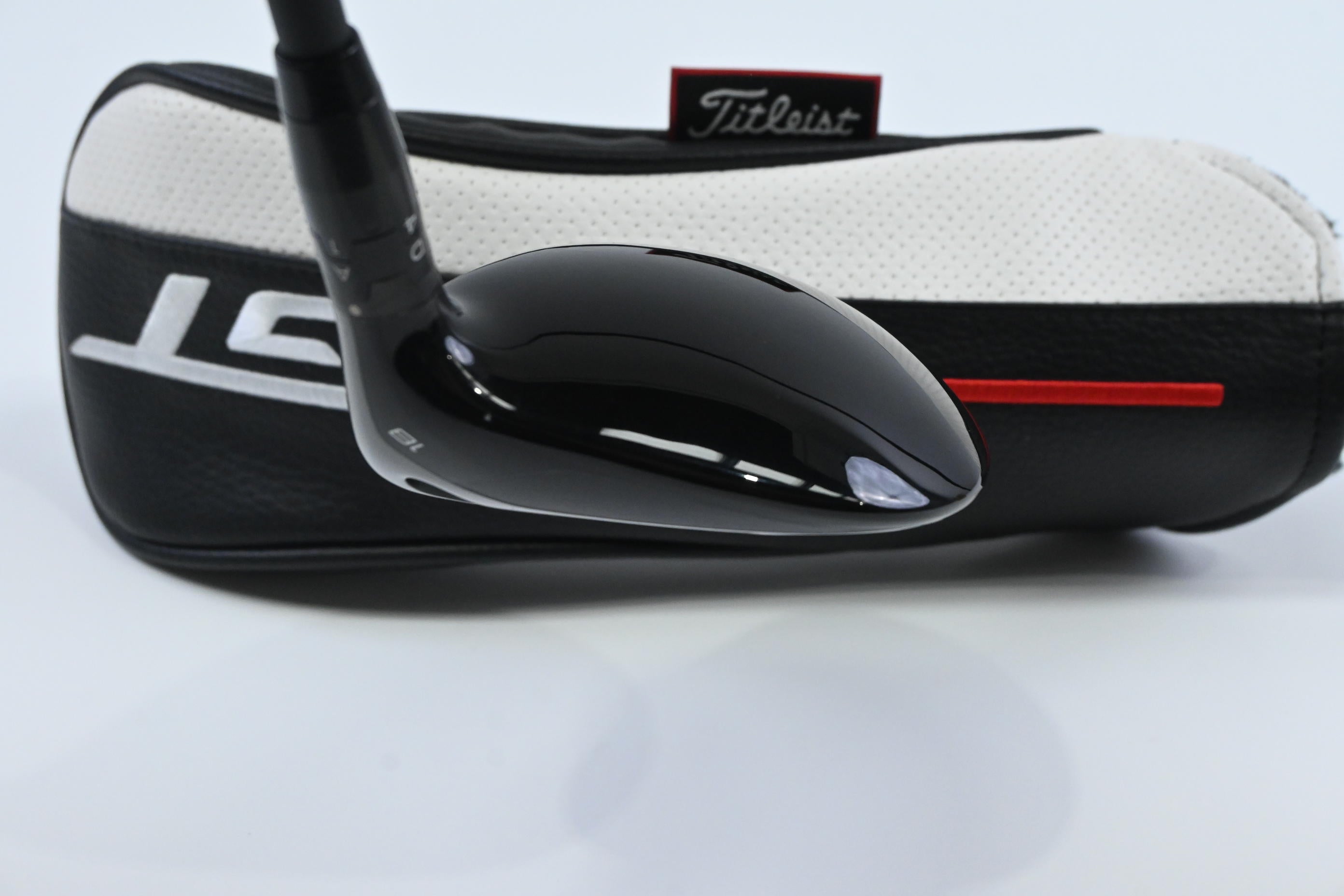 Titleist GT2 #5 Wood / 18 Degree / Regular Flex Tensei 1K Blue 65