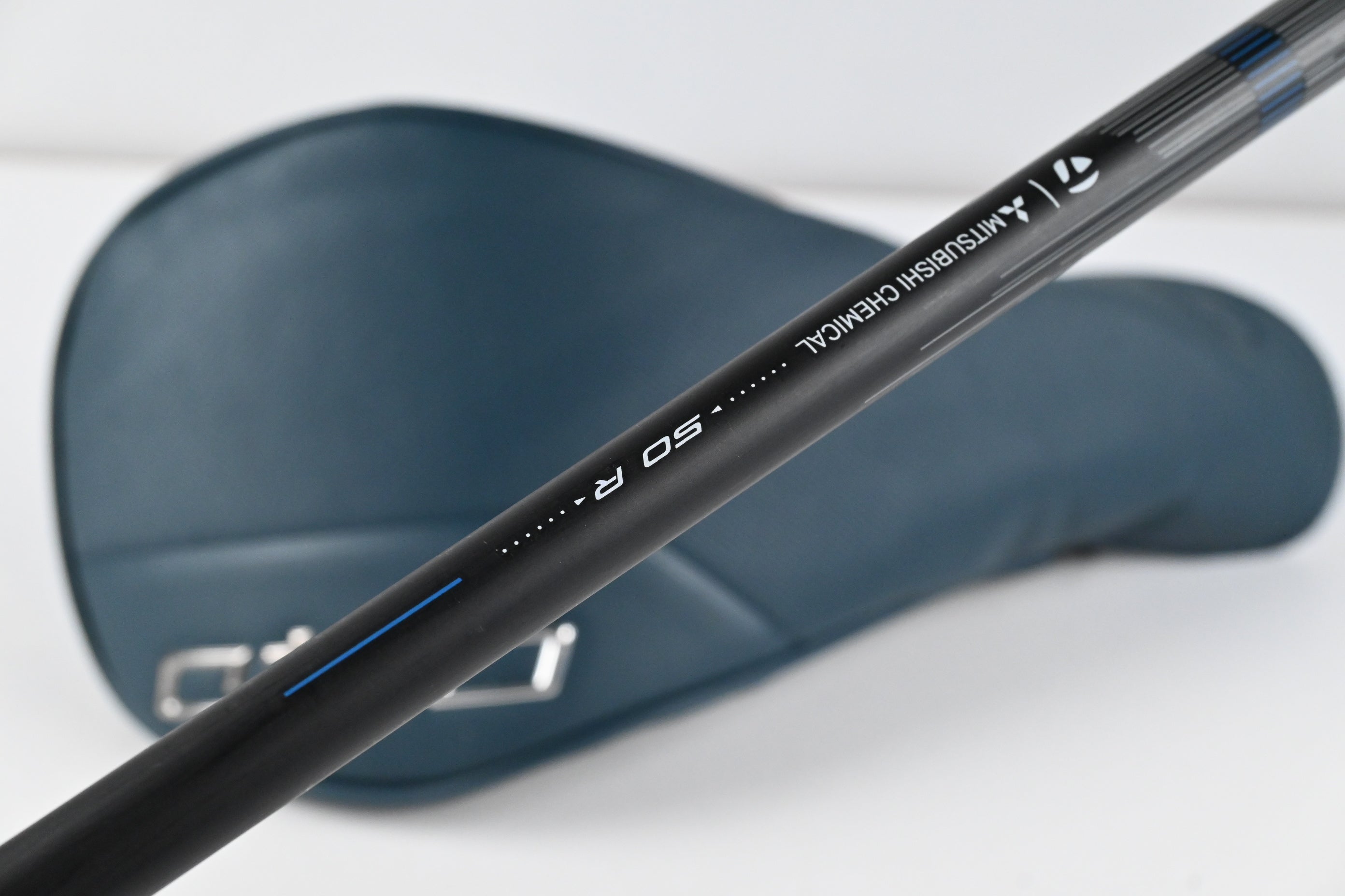 Taylormade Qi4D Driver / 10.5 Degree / Regular Flex REAX Blue 50 Shaft