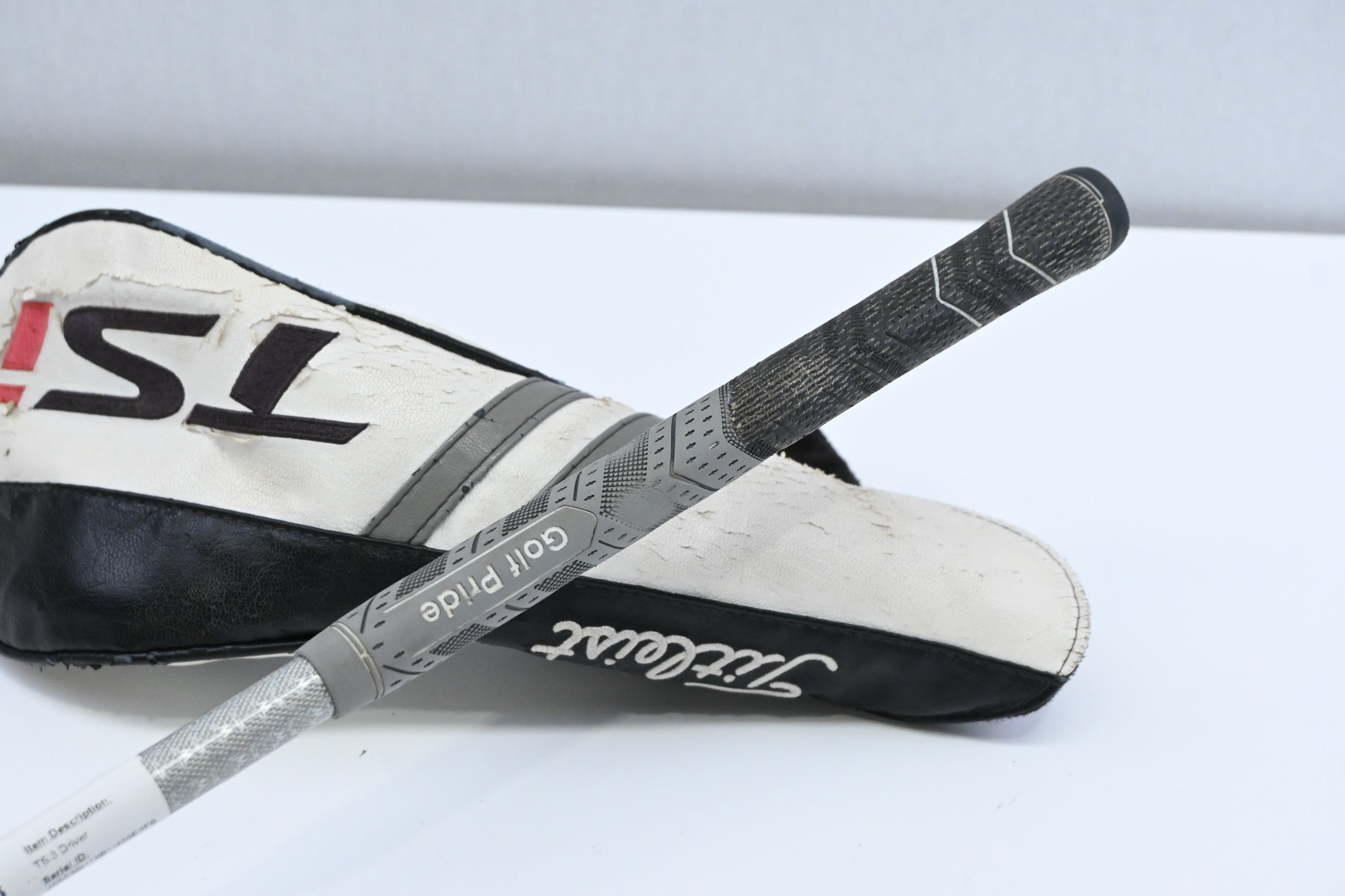 Titleist TSi3 Driver / 10 Degree / X-Flex Tensei AV Raw White 65 Shaft