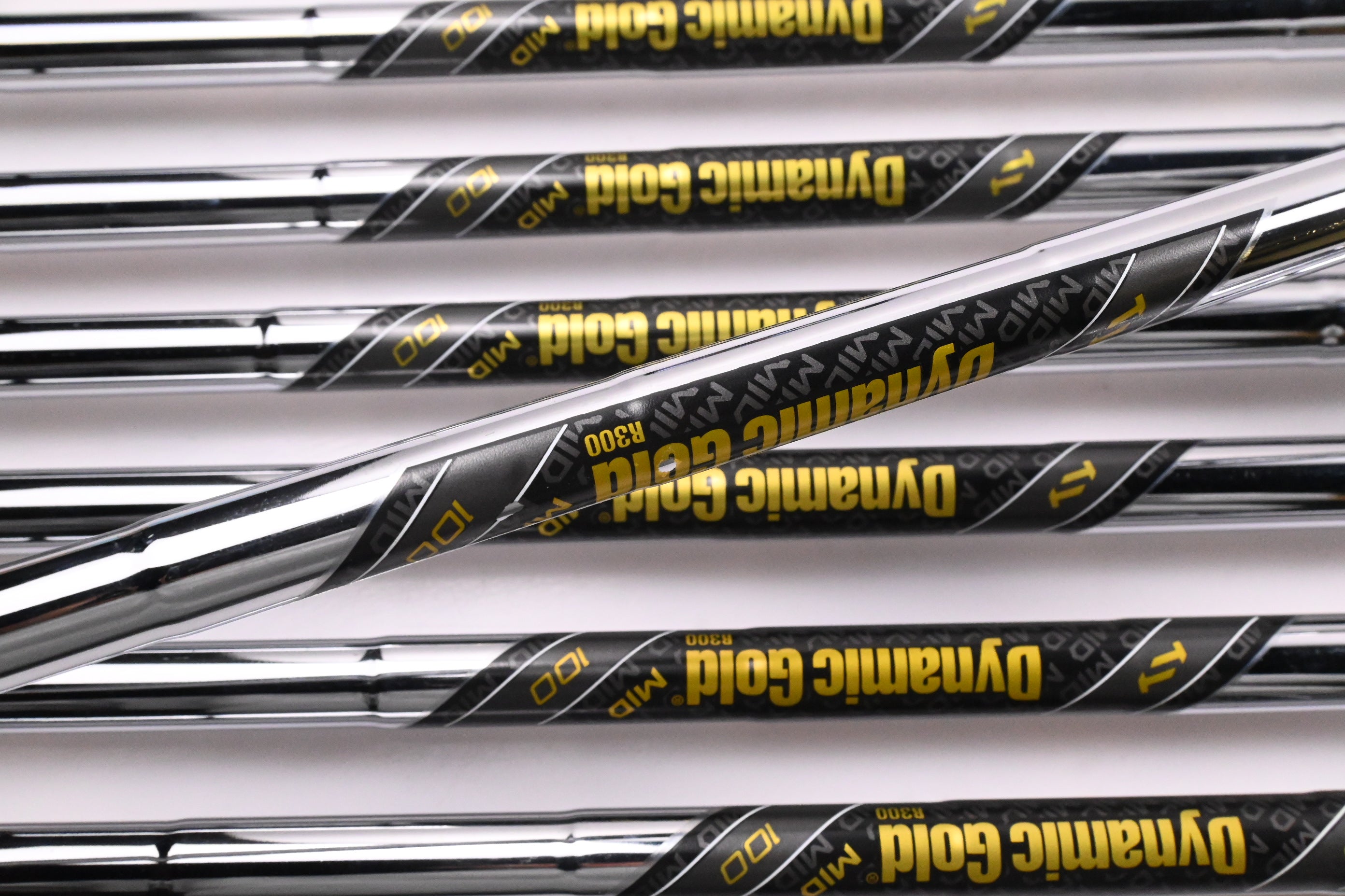 Srixon ZXi4 Irons / 5-PW+AW / Regular Flex Dynamic Gold Mid 100 R300 Shafts