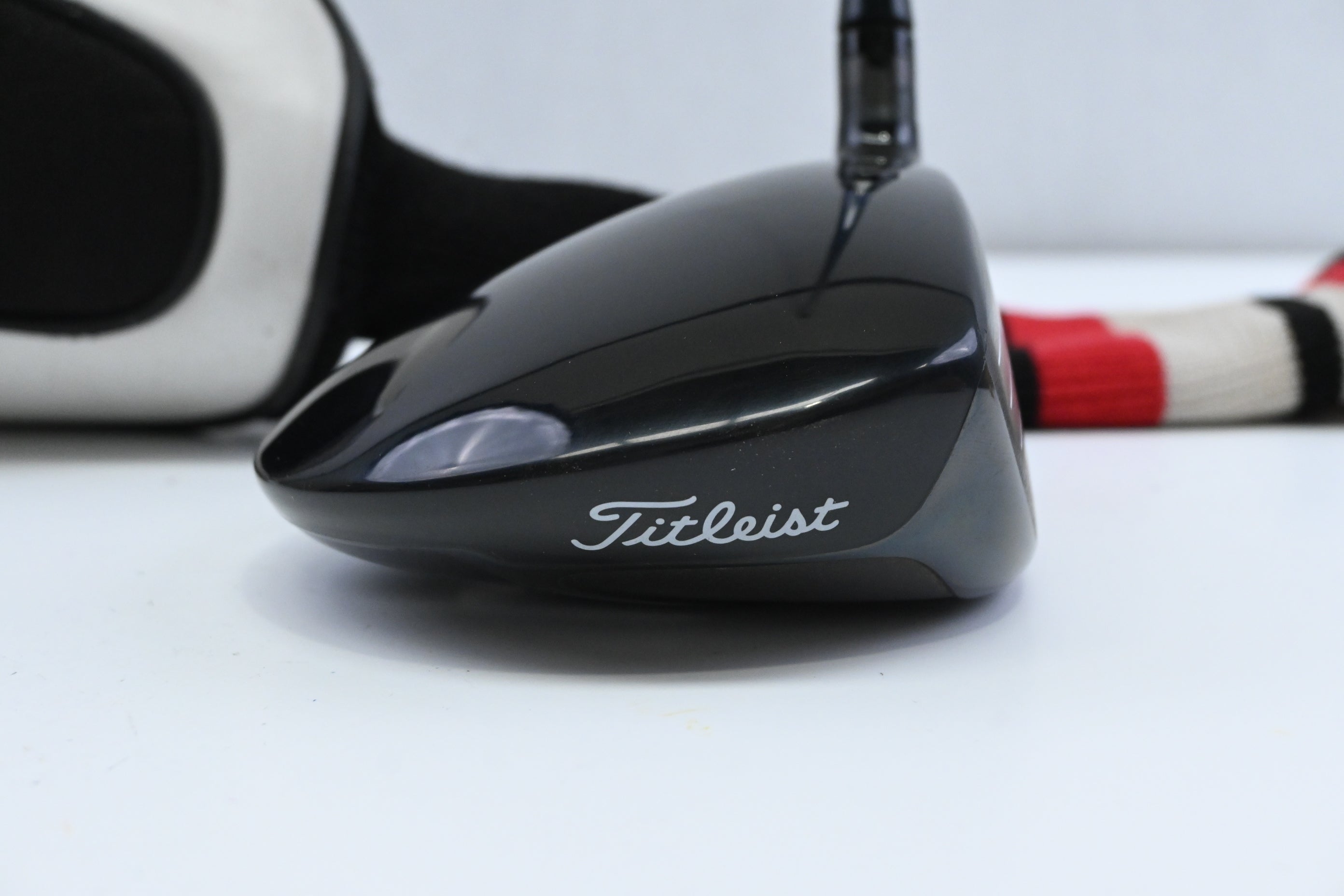 Titleist 910 D2 Driver / 10.5 Degree / Regular Flex Diamana Kaili 65 Shaft