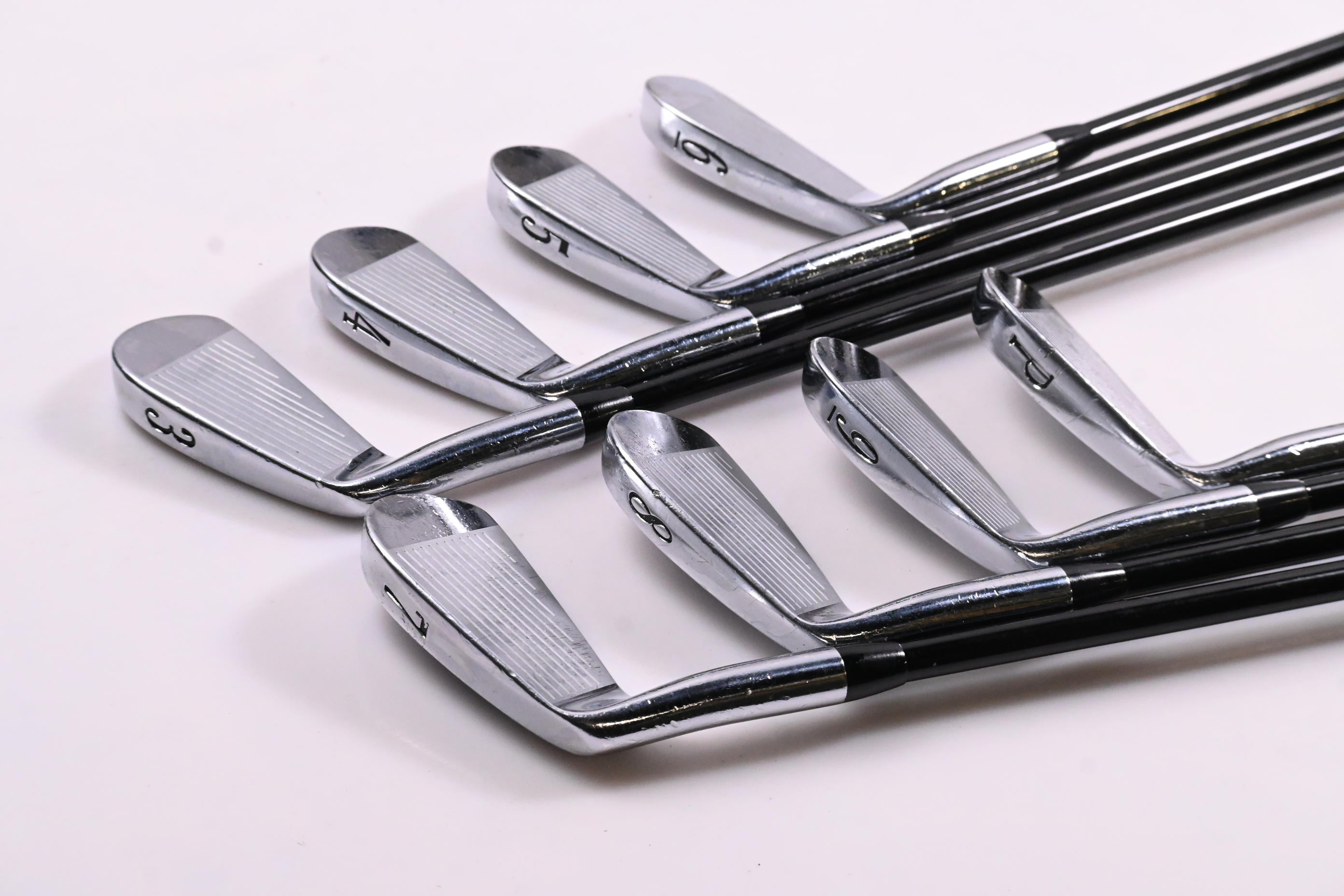 Titleist 690.MB Irons / 3-PW / Regular Flex Tensei AV Red AM(2) Shafts