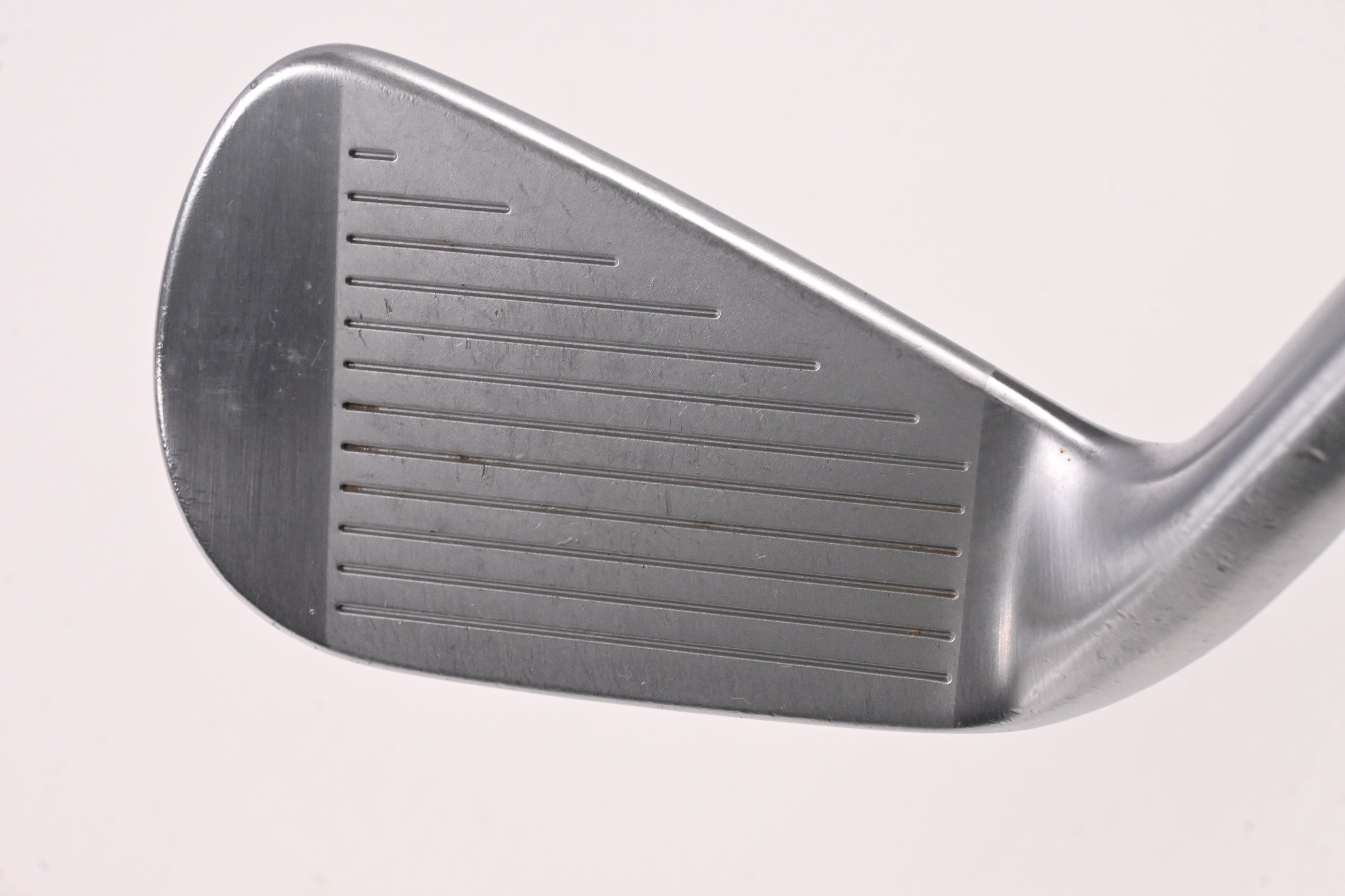 Titleist 712U #4 Iron / 24 Degree / X-Flex Dynamic Gold X100U Shaft