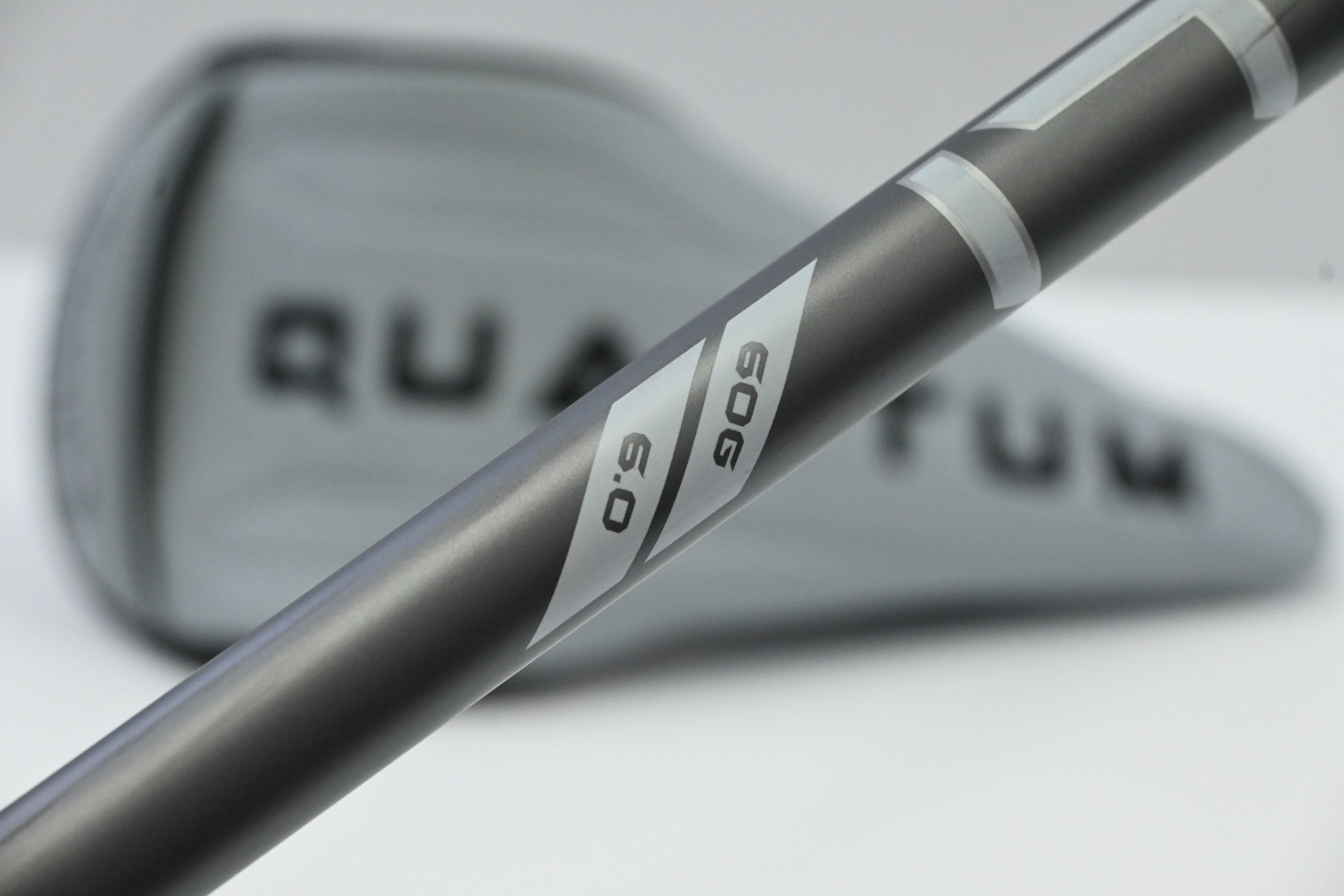 Callaway Quantum Max Driver / 9 Degree / Stiff Flex Denali Frost Silver 60 Shaft