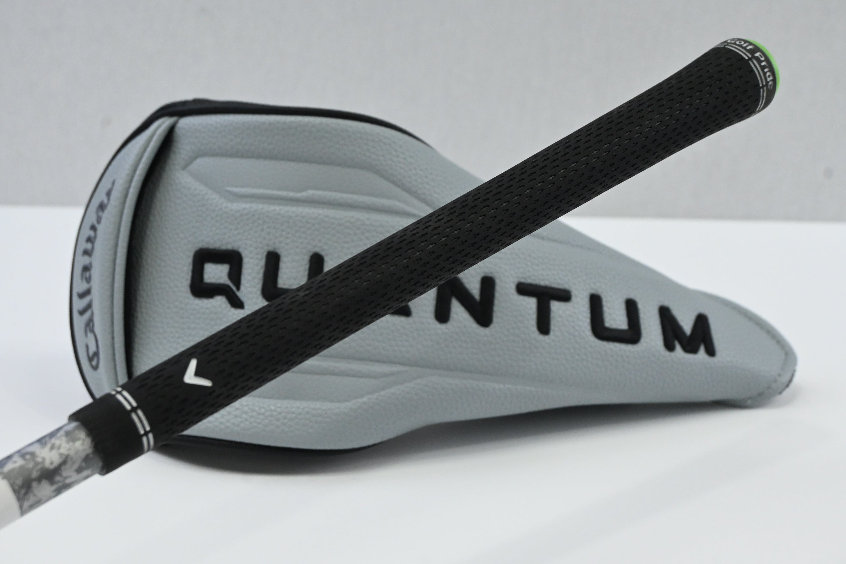 Callaway Quantum Max Driver / 9 Degree / Stiff Flex Denali Frost Silver 60 Shaft