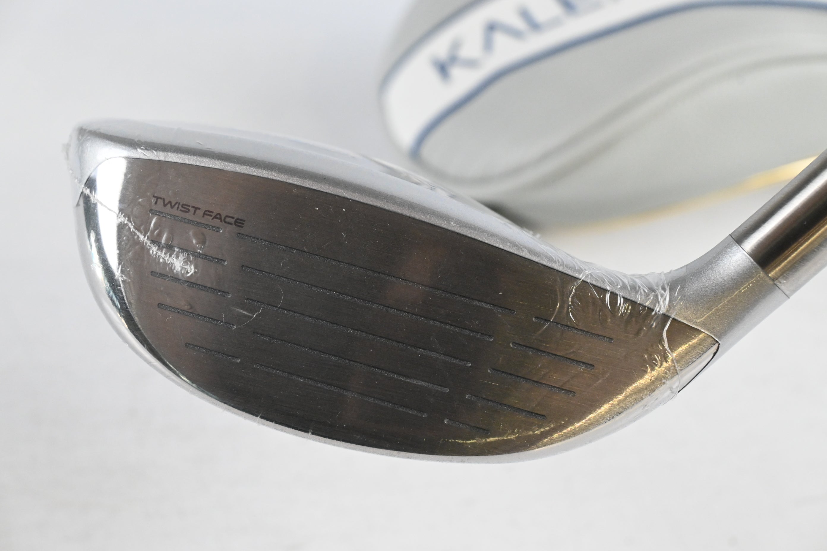 Ladies Taylormade Kalea Gold #3 Wood / 16 Degree / Ladies Flex Kalea 40 Shaft