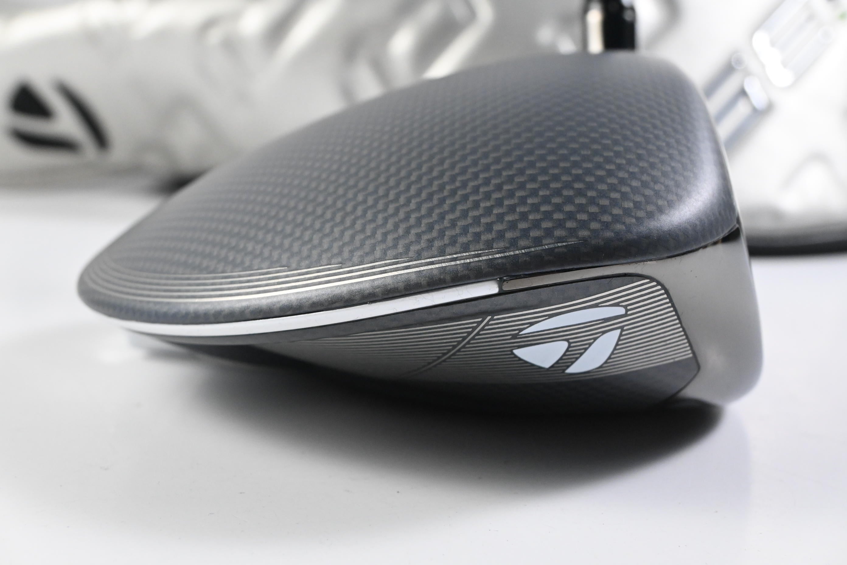 Taylormade Qi35 Max Lite Driver / 12 Degree / Regular Flex Fujikura Air Speeder