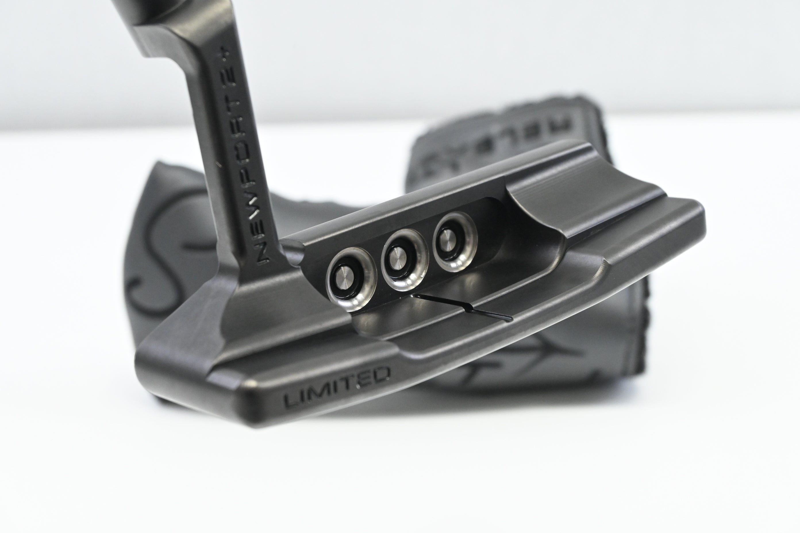 Scotty Cameron Special Select Jet Set Newport 2+ Putter / 34 Inch