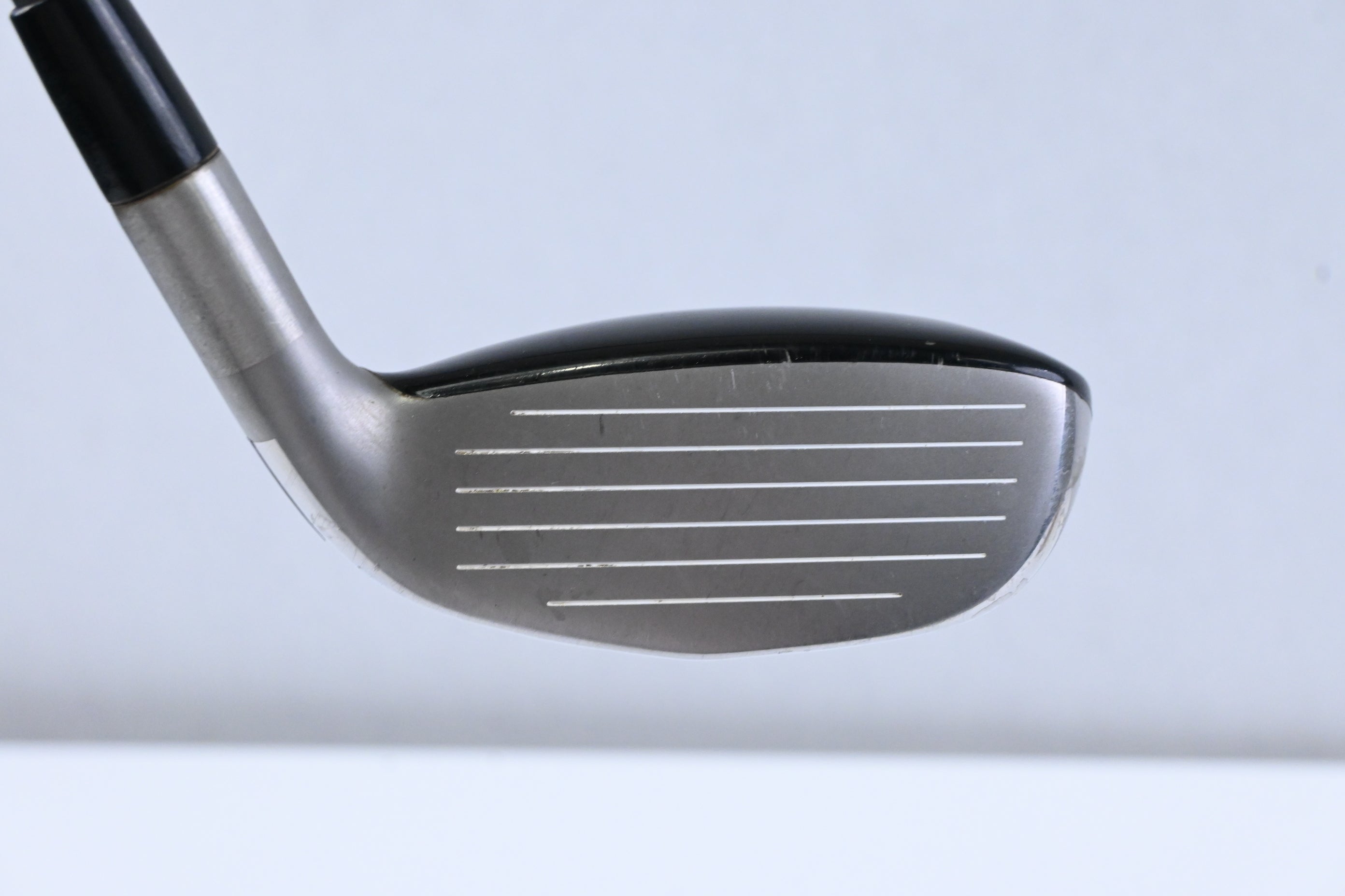 Left Hand Cleveland 588 Gliderail #3 Hybrid / 20.5 Degree / Senior Flex Diamana