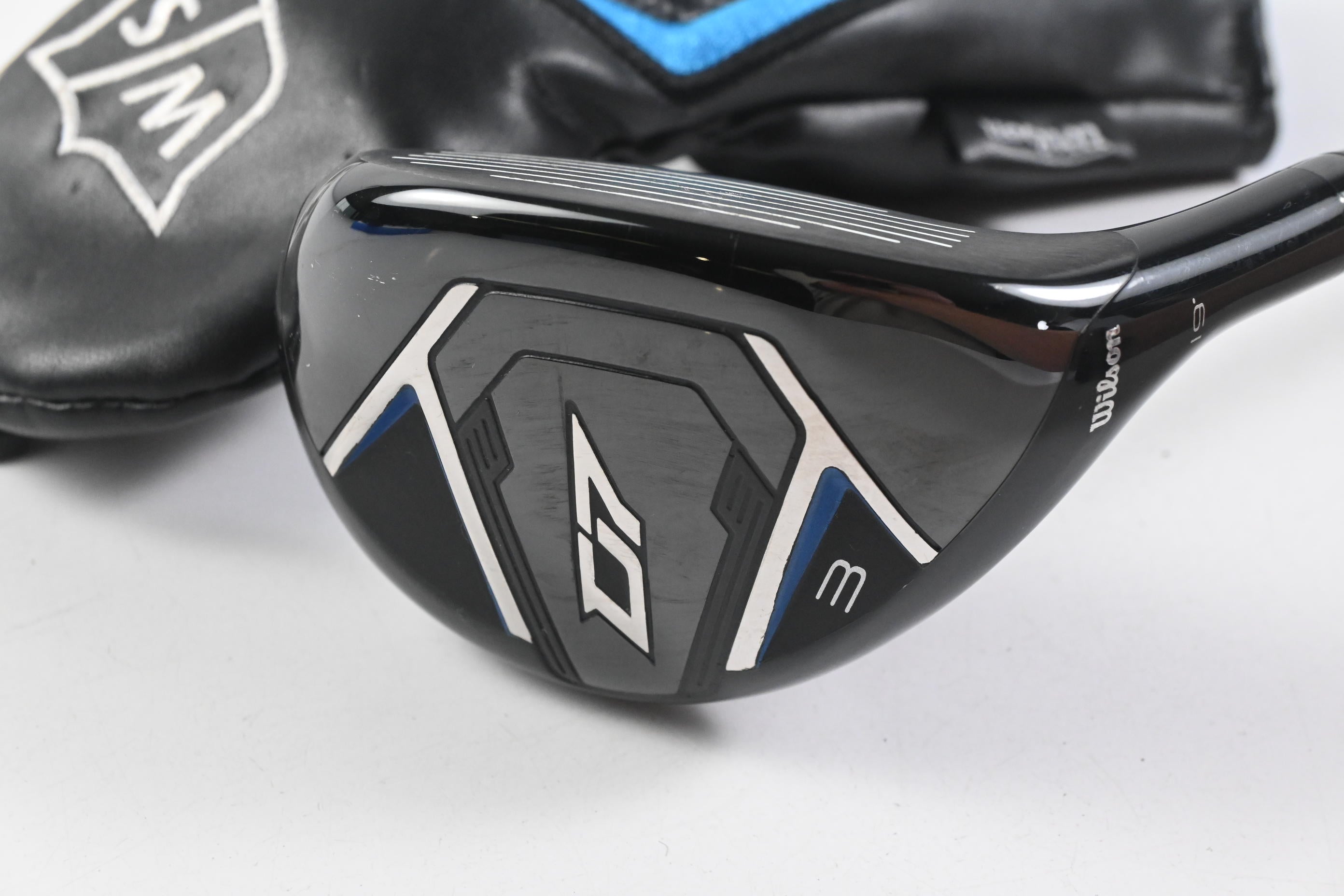 Wilson Staff D7 #3 Hybrid / 19 Degree / Regular Flex Recoil 460 Shaft