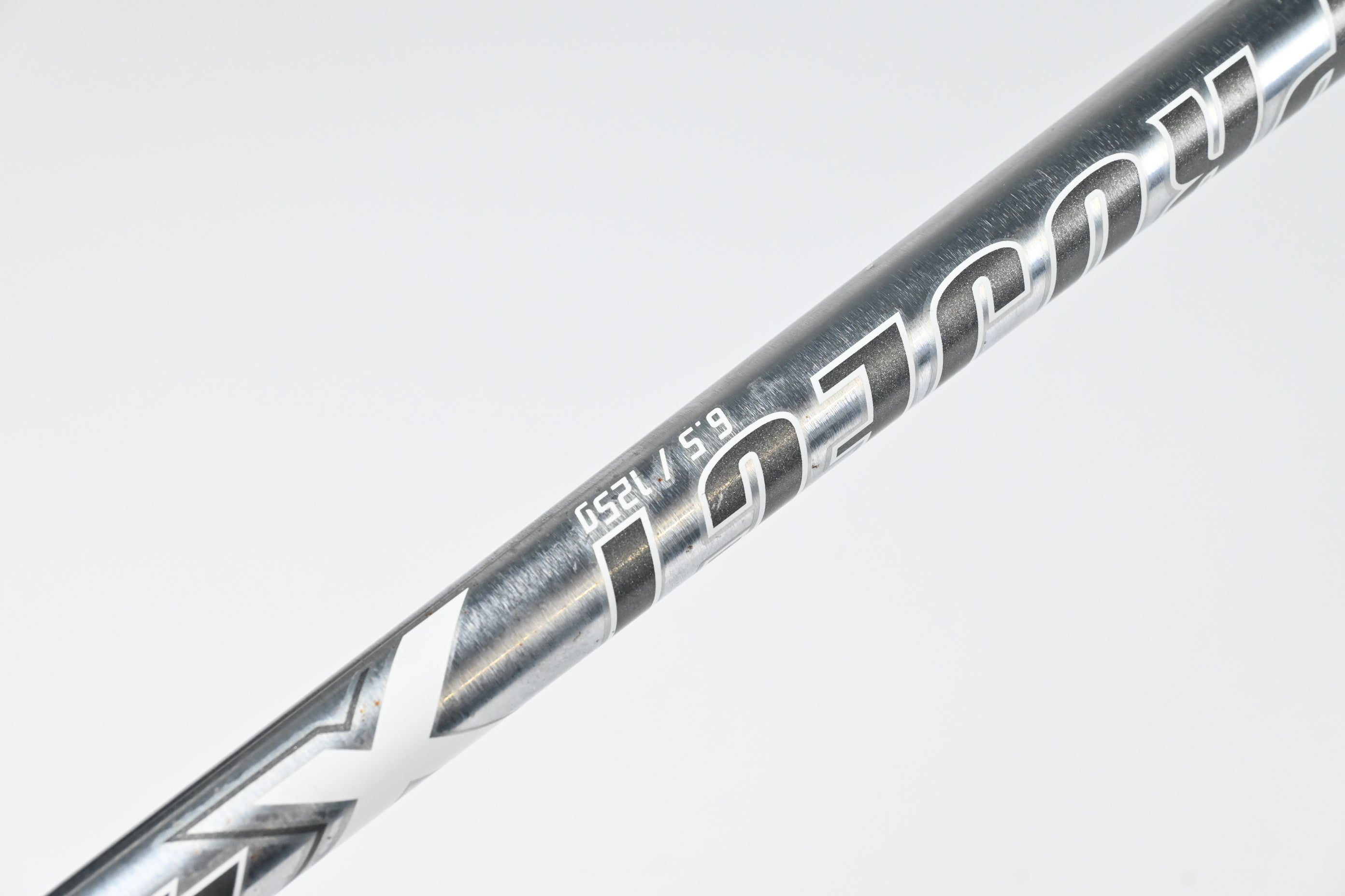 Wilson D7 Pitching Wedge / 43 Degree / X-Flex Project X LS 125 Shaft