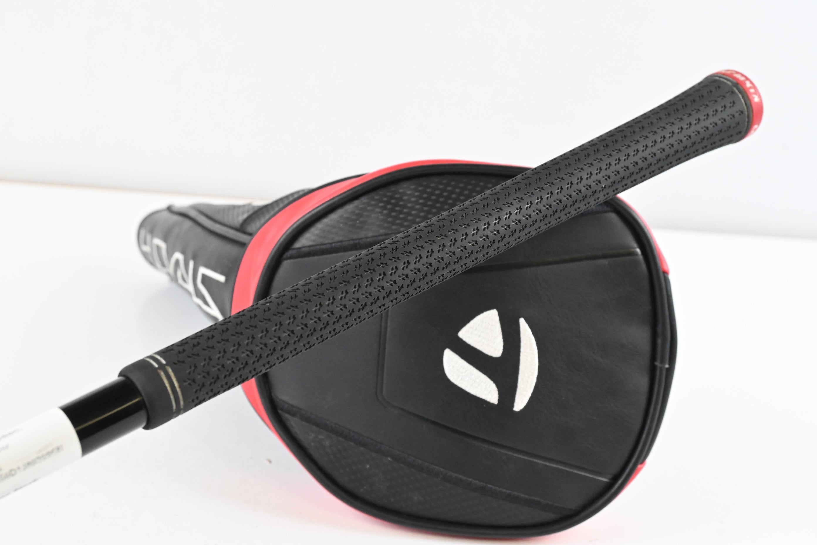 Left Hand Taylormade Stealth Driver / 9 Degree / Stiff Flex Fujikura Ventus Red