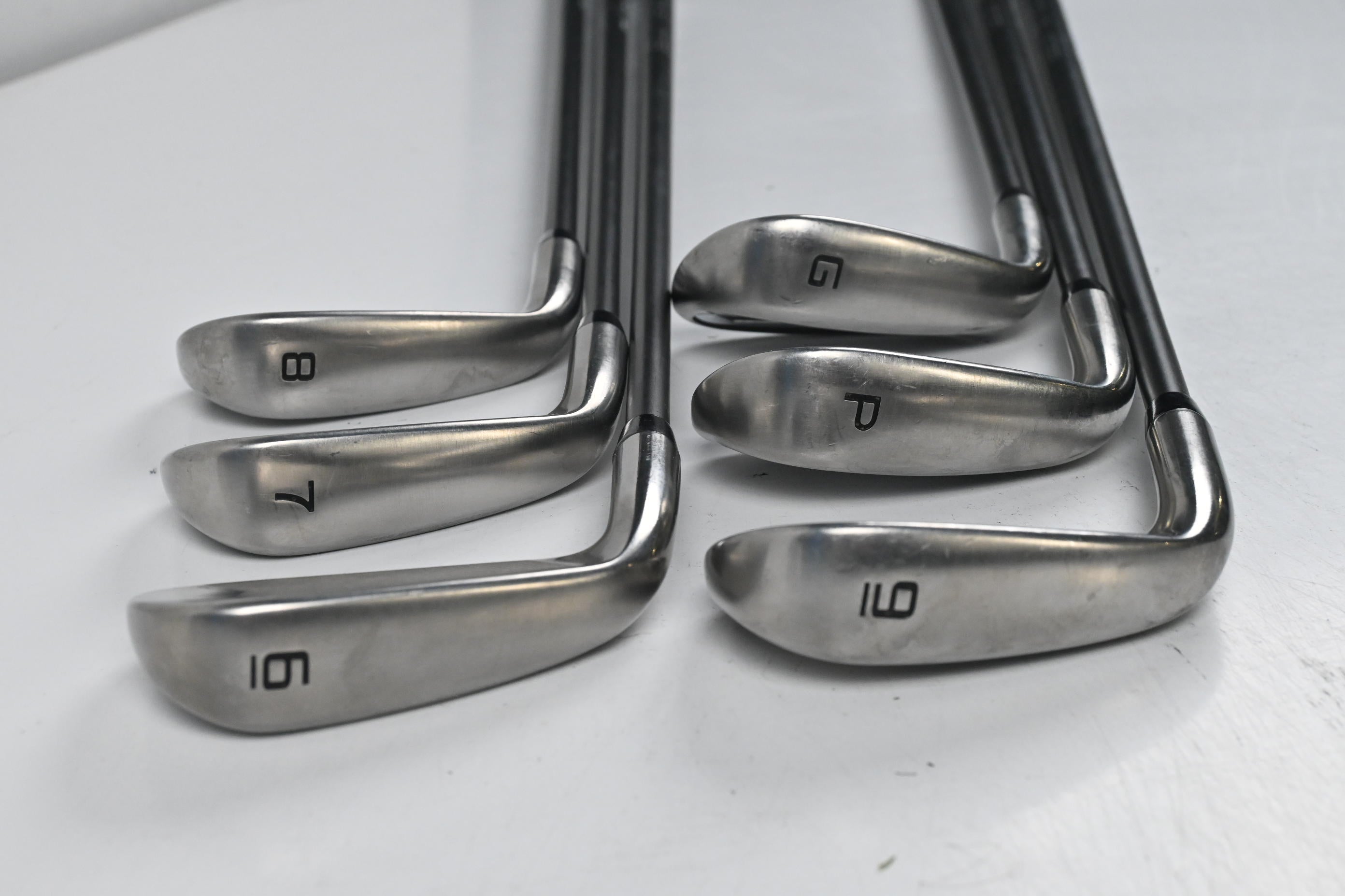 Cobra DS-Adapt Irons / 6-PW+GW / Regular Flex Cobra Ultralite 50 Shafts